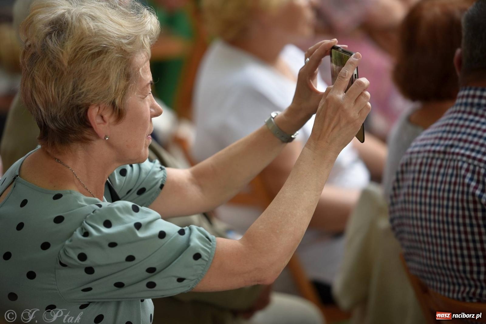 Zdjęcie w galerii na portalu naszraciborz.pl: W Etiudzie za Muzeum zabrzmiała muzyka romska [FOTO i WIDEO] wiadomości z regionu