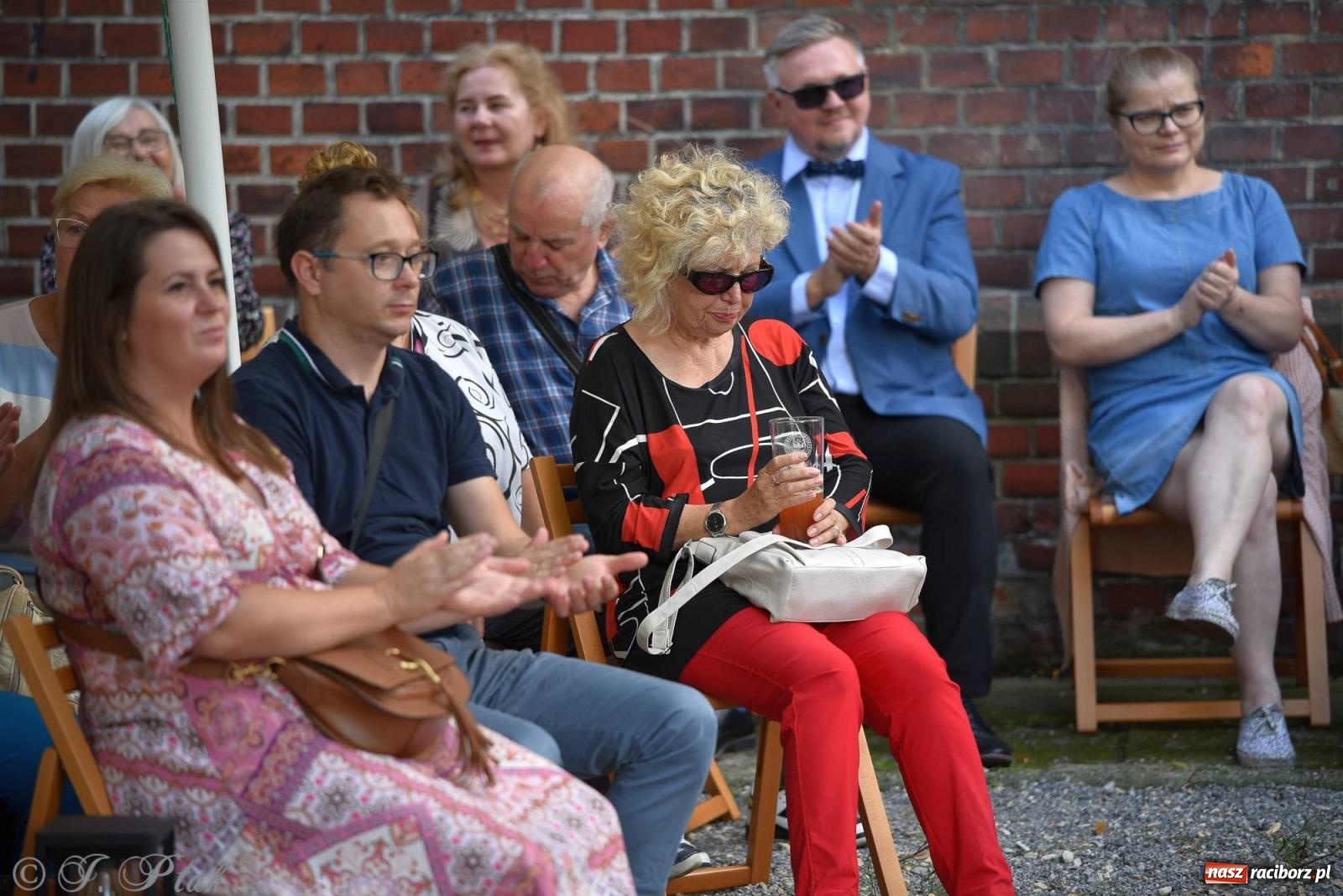 Zdjęcie w galerii na portalu naszraciborz.pl: W Etiudzie za Muzeum zabrzmiała muzyka romska [FOTO i WIDEO] wiadomości z regionu