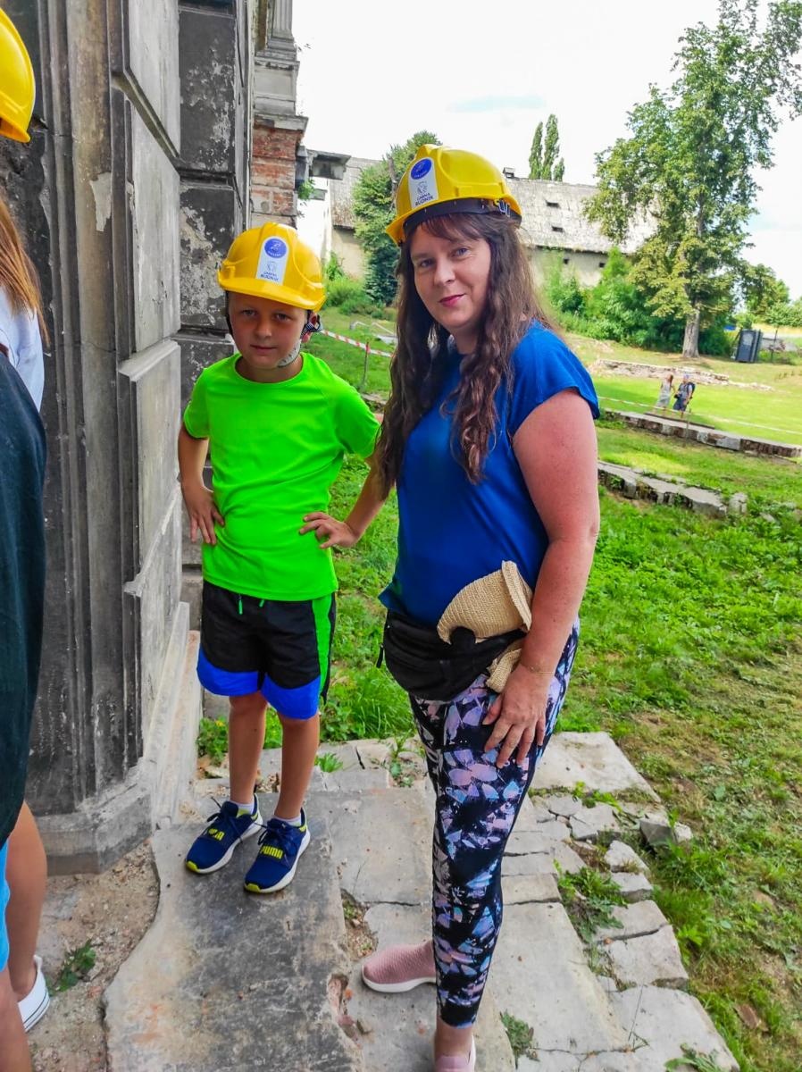 Zdjęcie w galerii na portalu naszraciborz.pl: Wakacje w powiecie. Z kijkami wokół Sławikowa wiadomości z regionu