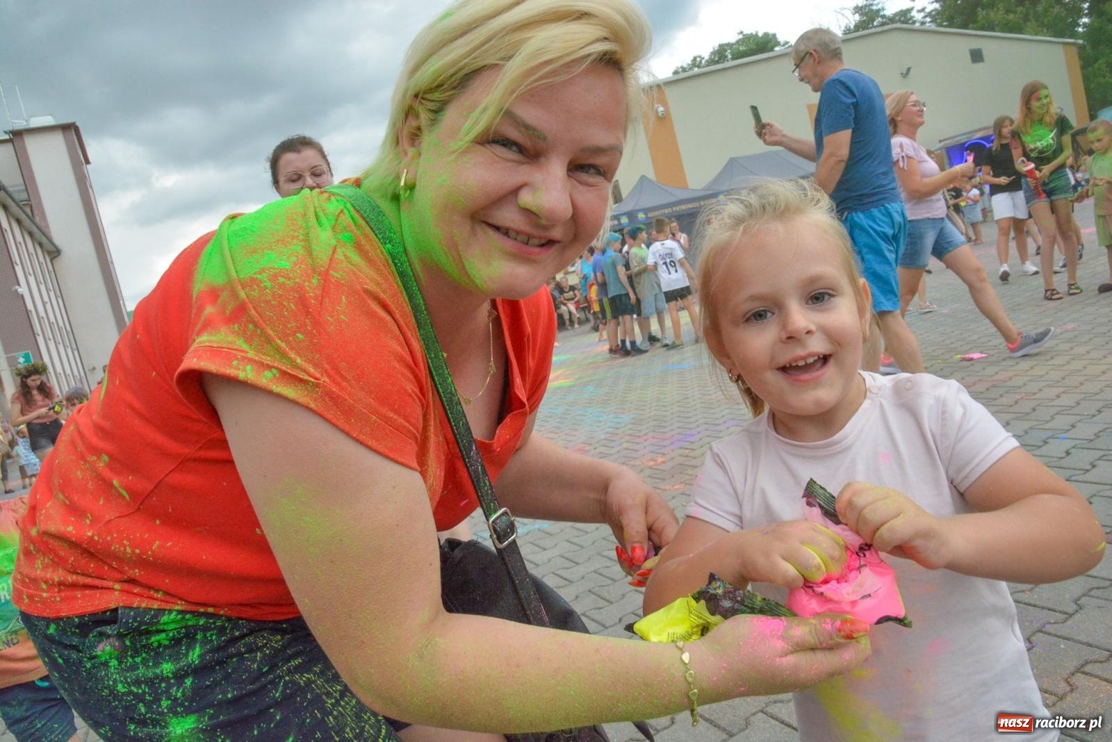 Zdjęcie w galerii na portalu naszraciborz.pl: Pietrowice Wielkie w strugach deszczu i kolorów [FOTO i WIDEO] wiadomości z regionu