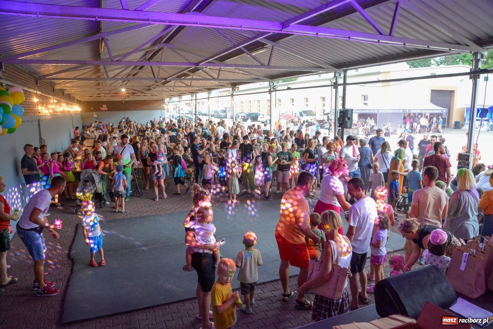 Zdjęcie w galerii na portalu naszraciborz.pl: Pietrowice Wielkie w strugach deszczu i kolorów [FOTO i WIDEO] wiadomości z regionu