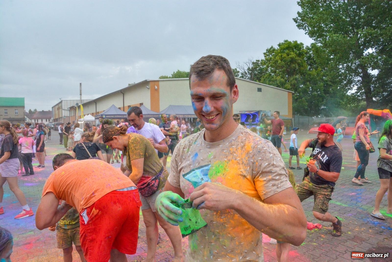 Zdjęcie w galerii na portalu naszraciborz.pl: Pietrowice Wielkie w strugach deszczu i kolorów [FOTO i WIDEO] wiadomości z regionu