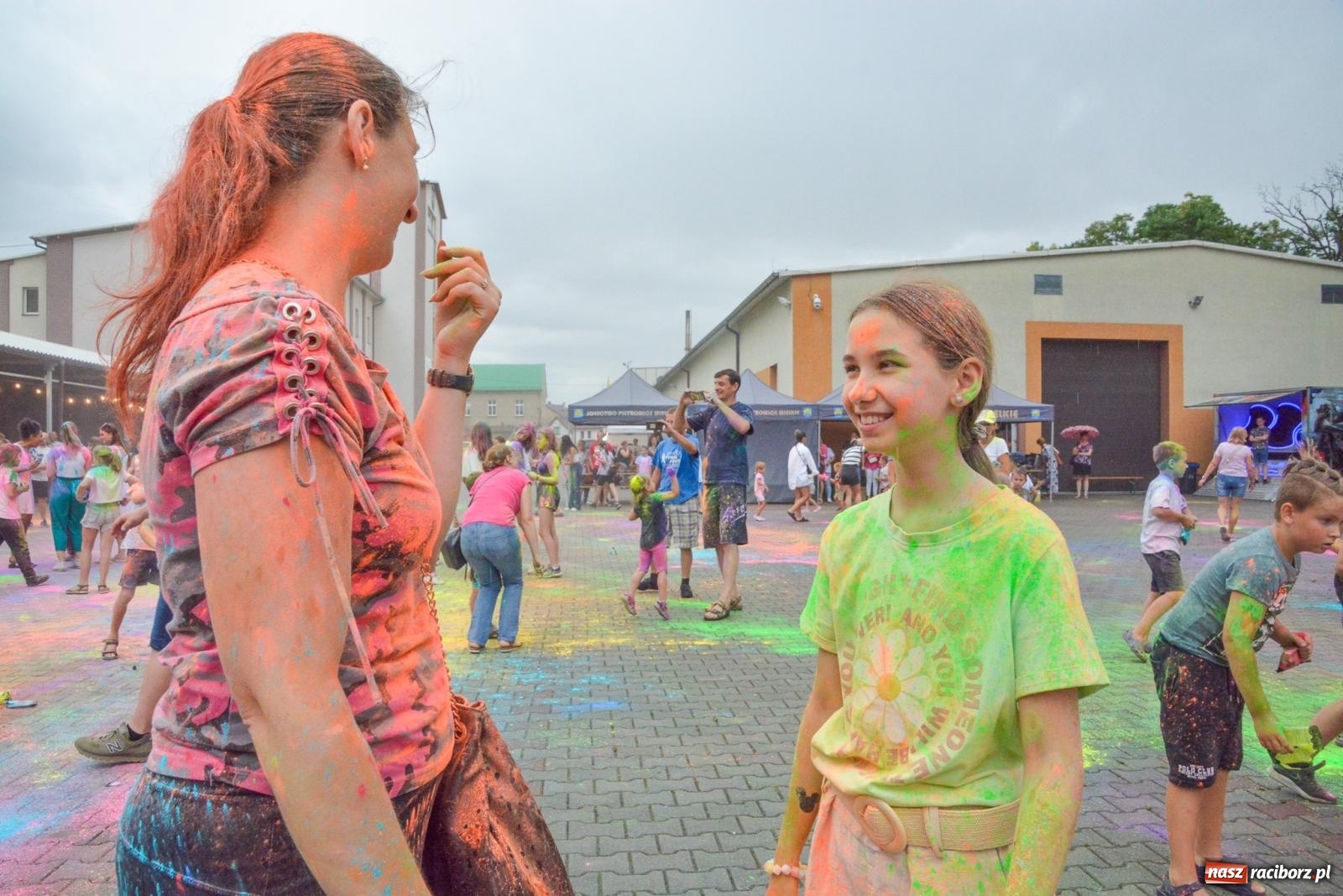 Zdjęcie w galerii na portalu naszraciborz.pl: Pietrowice Wielkie w strugach deszczu i kolorów [FOTO i WIDEO] wiadomości z regionu
