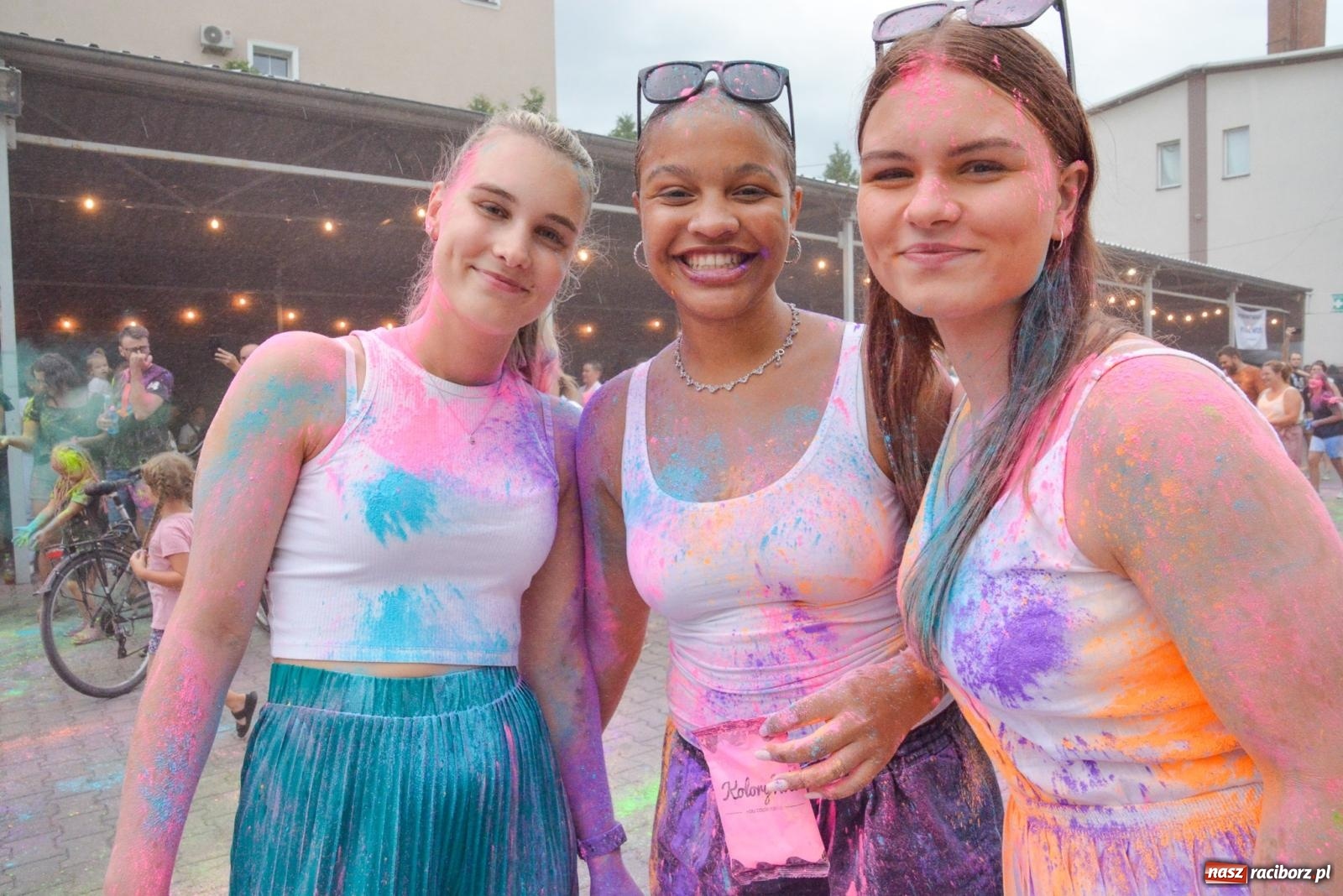 Zdjęcie w galerii na portalu naszraciborz.pl: Pietrowice Wielkie w strugach deszczu i kolorów [FOTO i WIDEO] wiadomości z regionu