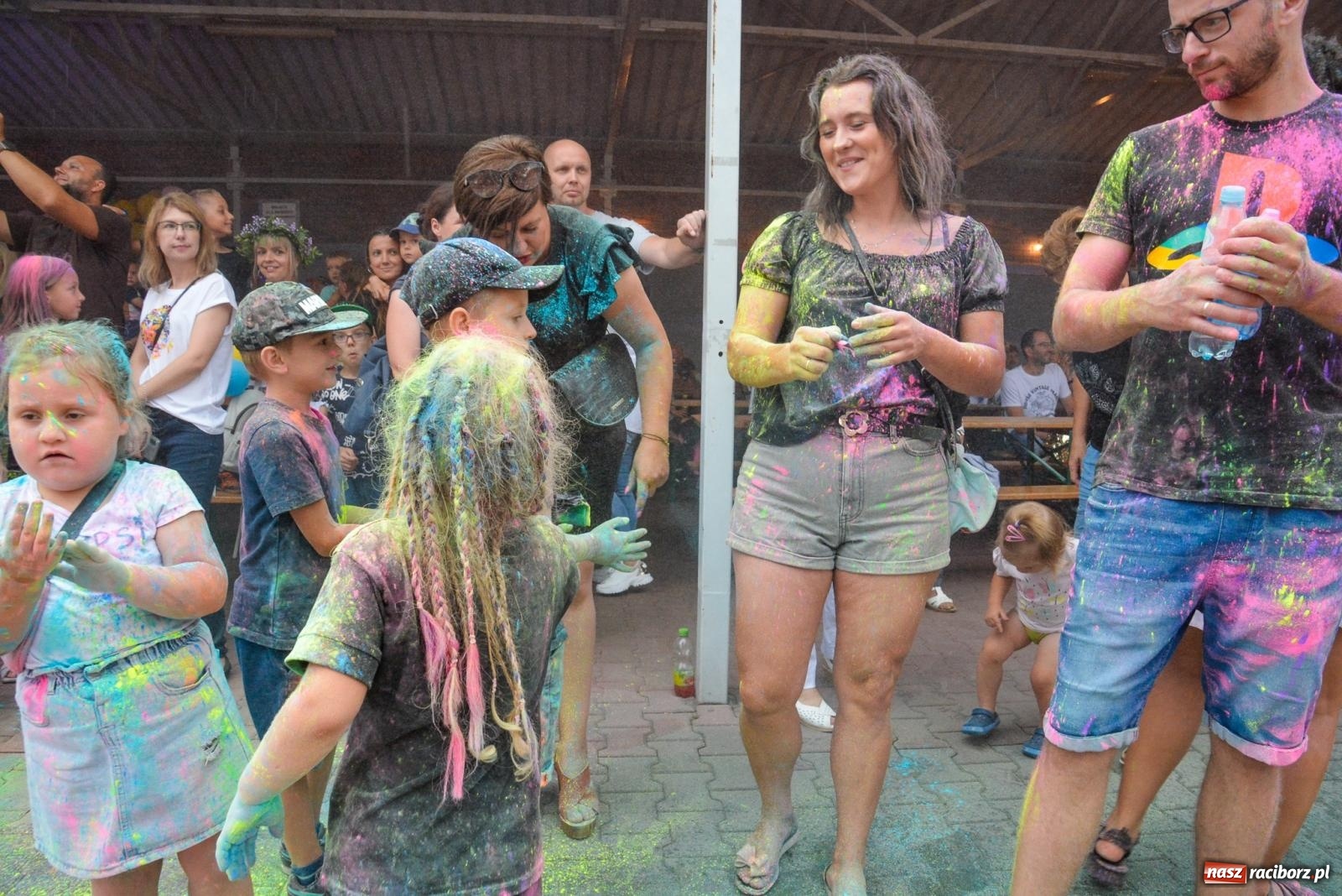 Zdjęcie w galerii na portalu naszraciborz.pl: Pietrowice Wielkie w strugach deszczu i kolorów [FOTO i WIDEO] wiadomości z regionu
