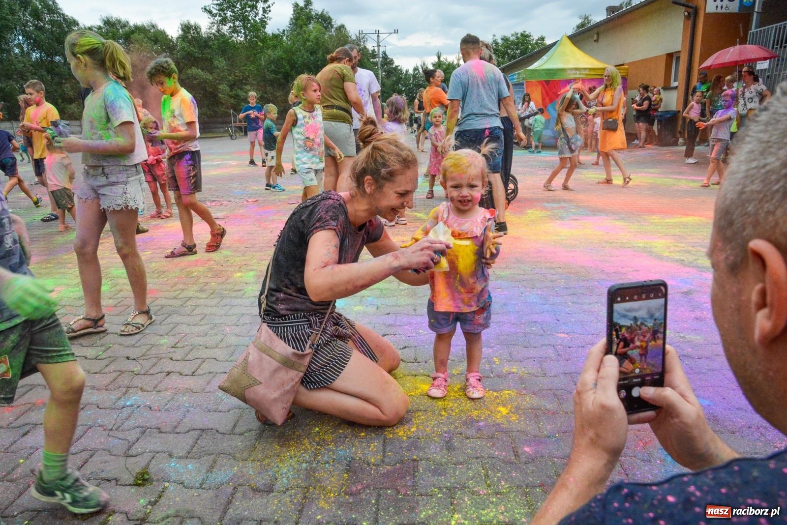 Zdjęcie w galerii na portalu naszraciborz.pl: Pietrowice Wielkie w strugach deszczu i kolorów [FOTO i WIDEO] wiadomości z regionu