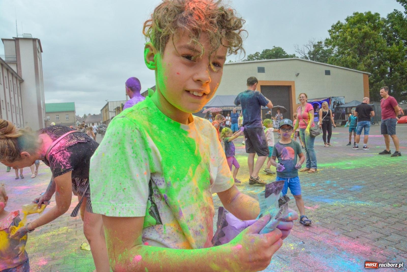 Zdjęcie w galerii na portalu naszraciborz.pl: Pietrowice Wielkie w strugach deszczu i kolorów [FOTO i WIDEO] wiadomości z regionu