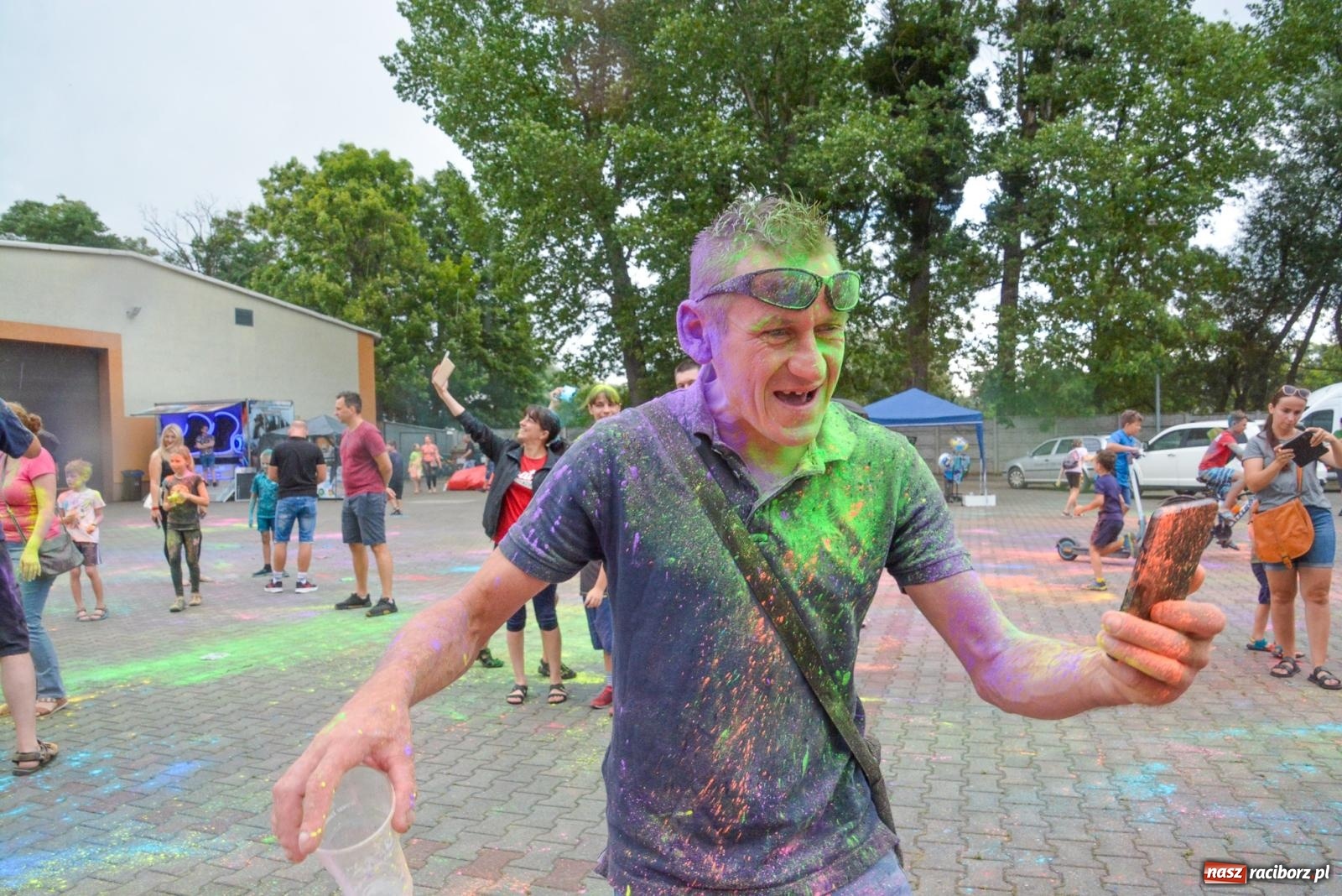 Zdjęcie w galerii na portalu naszraciborz.pl: Pietrowice Wielkie w strugach deszczu i kolorów [FOTO i WIDEO] wiadomości z regionu