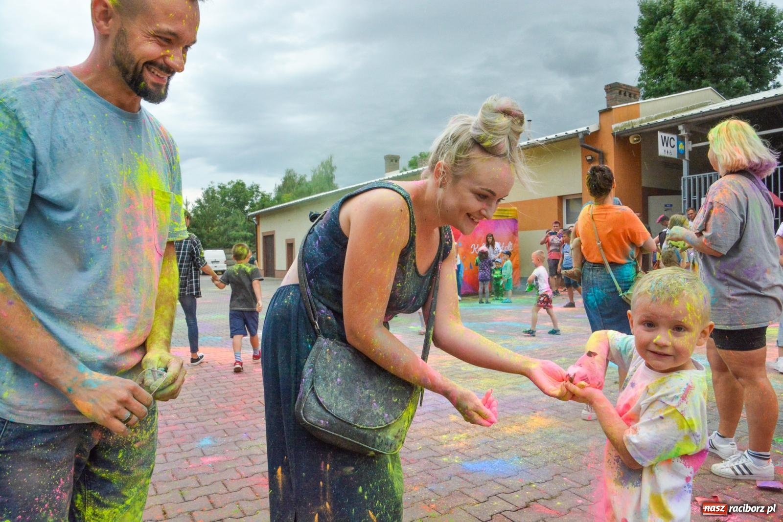 Zdjęcie w galerii na portalu naszraciborz.pl: Pietrowice Wielkie w strugach deszczu i kolorów [FOTO i WIDEO] wiadomości z regionu