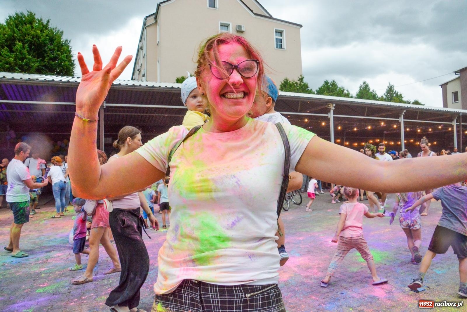 Zdjęcie w galerii na portalu naszraciborz.pl: Pietrowice Wielkie w strugach deszczu i kolorów [FOTO i WIDEO] wiadomości z regionu