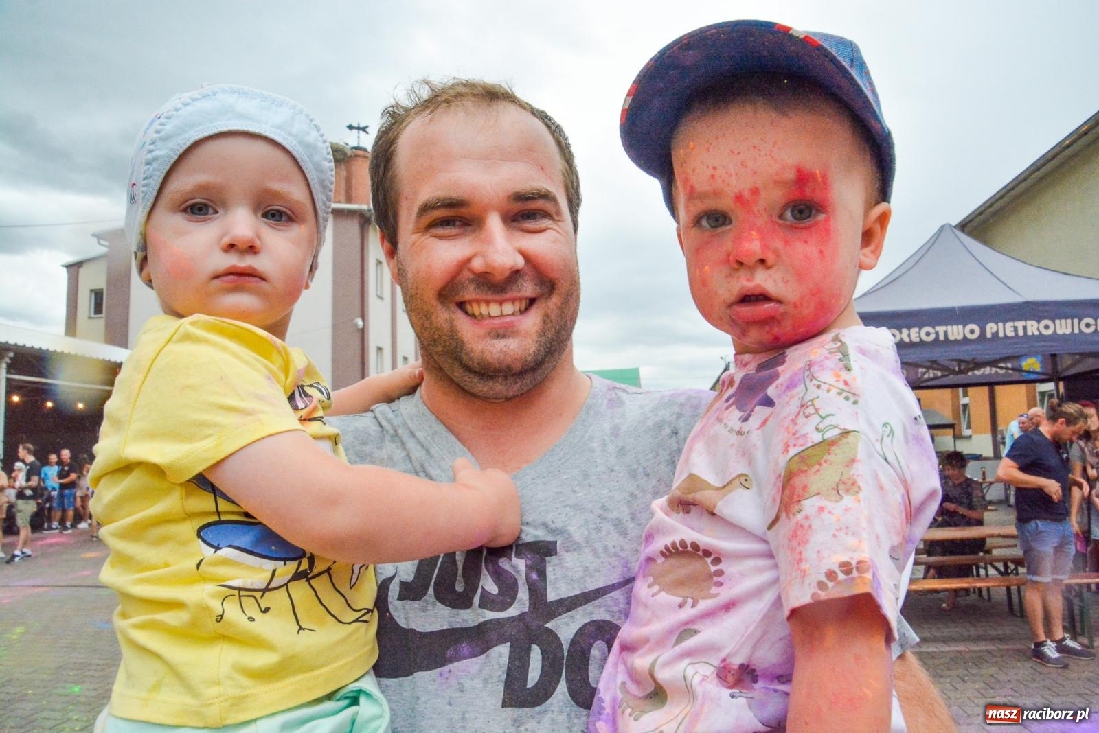 Zdjęcie w galerii na portalu naszraciborz.pl: Pietrowice Wielkie w strugach deszczu i kolorów [FOTO i WIDEO] wiadomości z regionu
