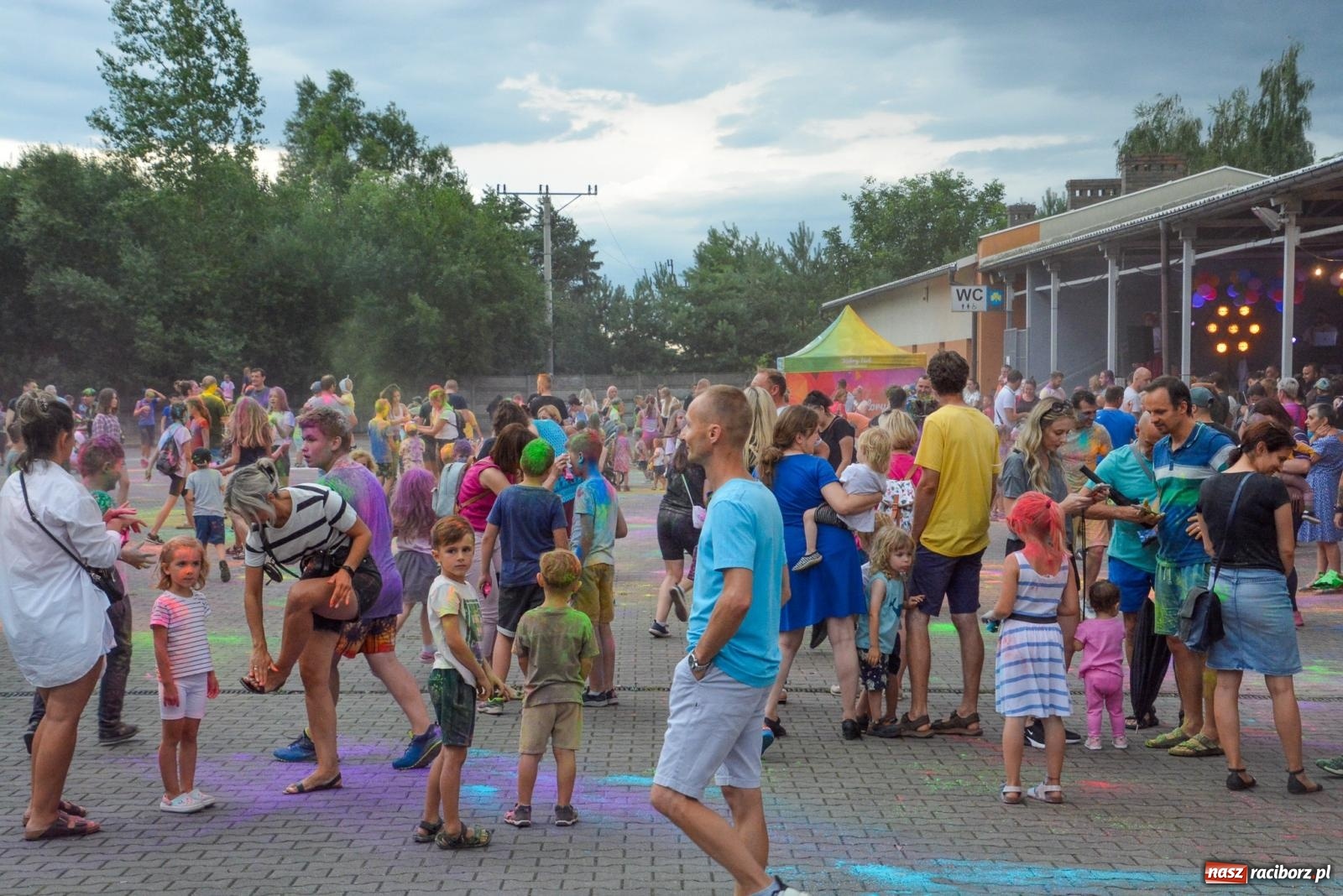 Zdjęcie w galerii na portalu naszraciborz.pl: Pietrowice Wielkie w strugach deszczu i kolorów [FOTO i WIDEO] wiadomości z regionu