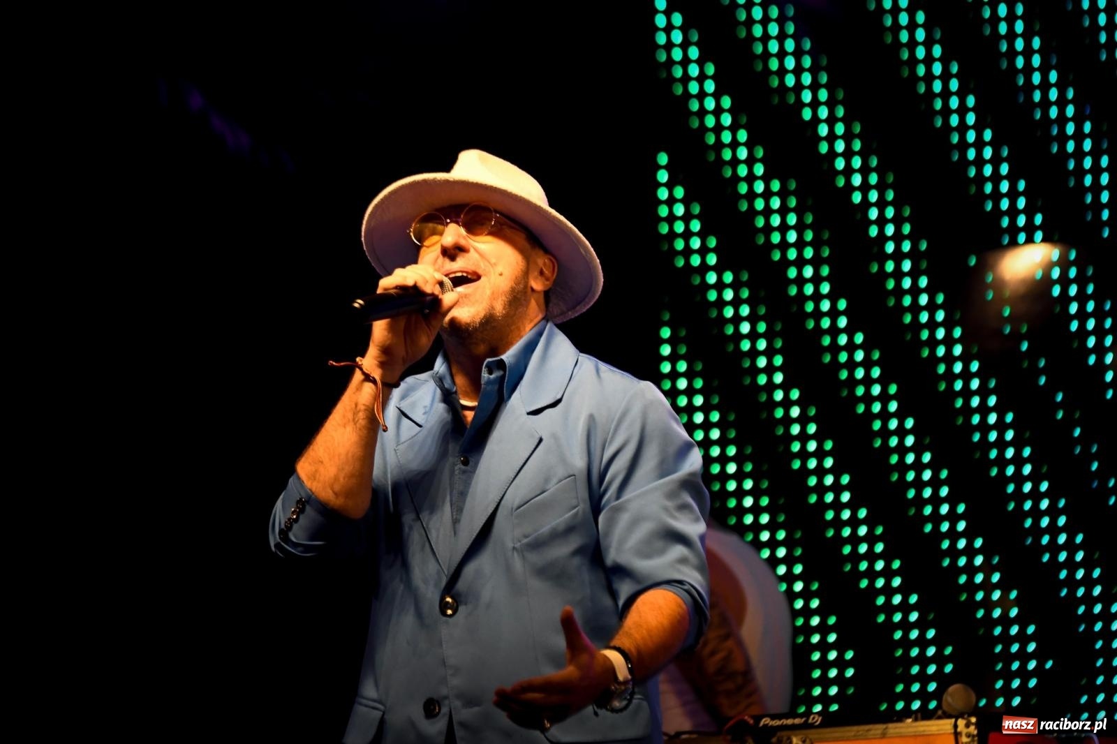 Zdjęcie w galerii na portalu naszraciborz.pl: Boys na półmetek wakacji w Szymocicach wiadomości z regionu