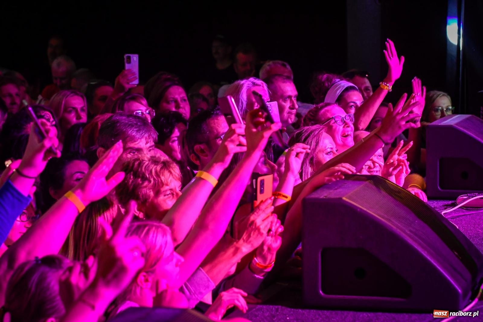 Zdjęcie w galerii na portalu naszraciborz.pl: Boys na półmetek wakacji w Szymocicach wiadomości z regionu