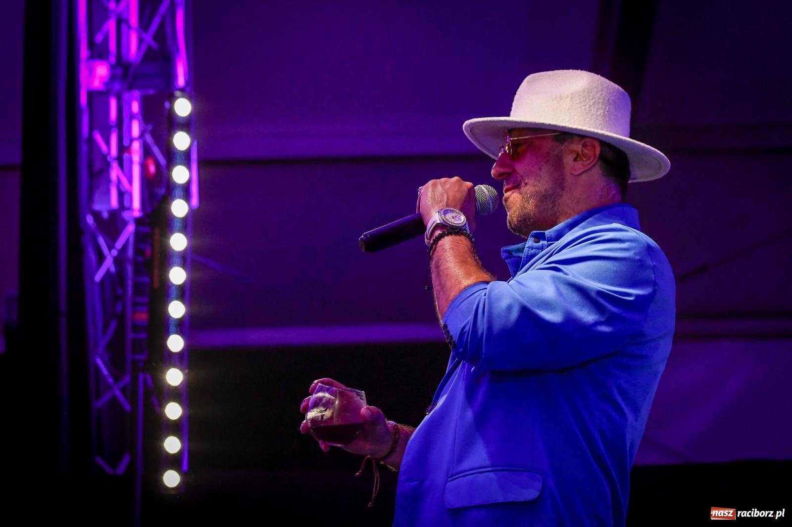 Zdjęcie w galerii na portalu naszraciborz.pl: Boys na półmetek wakacji w Szymocicach wiadomości z regionu