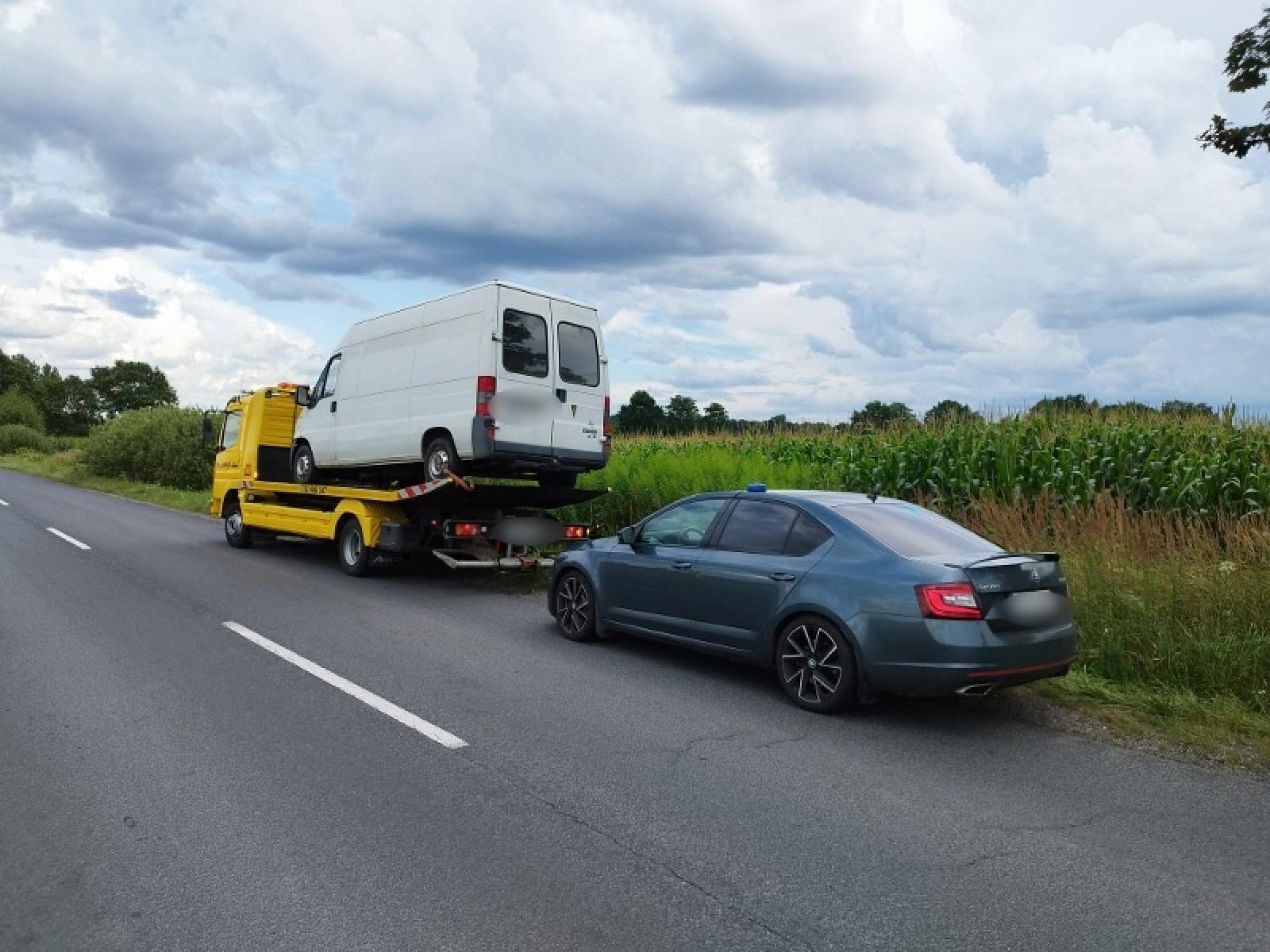Zdjęcie w galerii na portalu naszraciborz.pl: Polka przewoziła imigrantów z Syrii. Nie miała prawa jazdy wiadomości z regionu