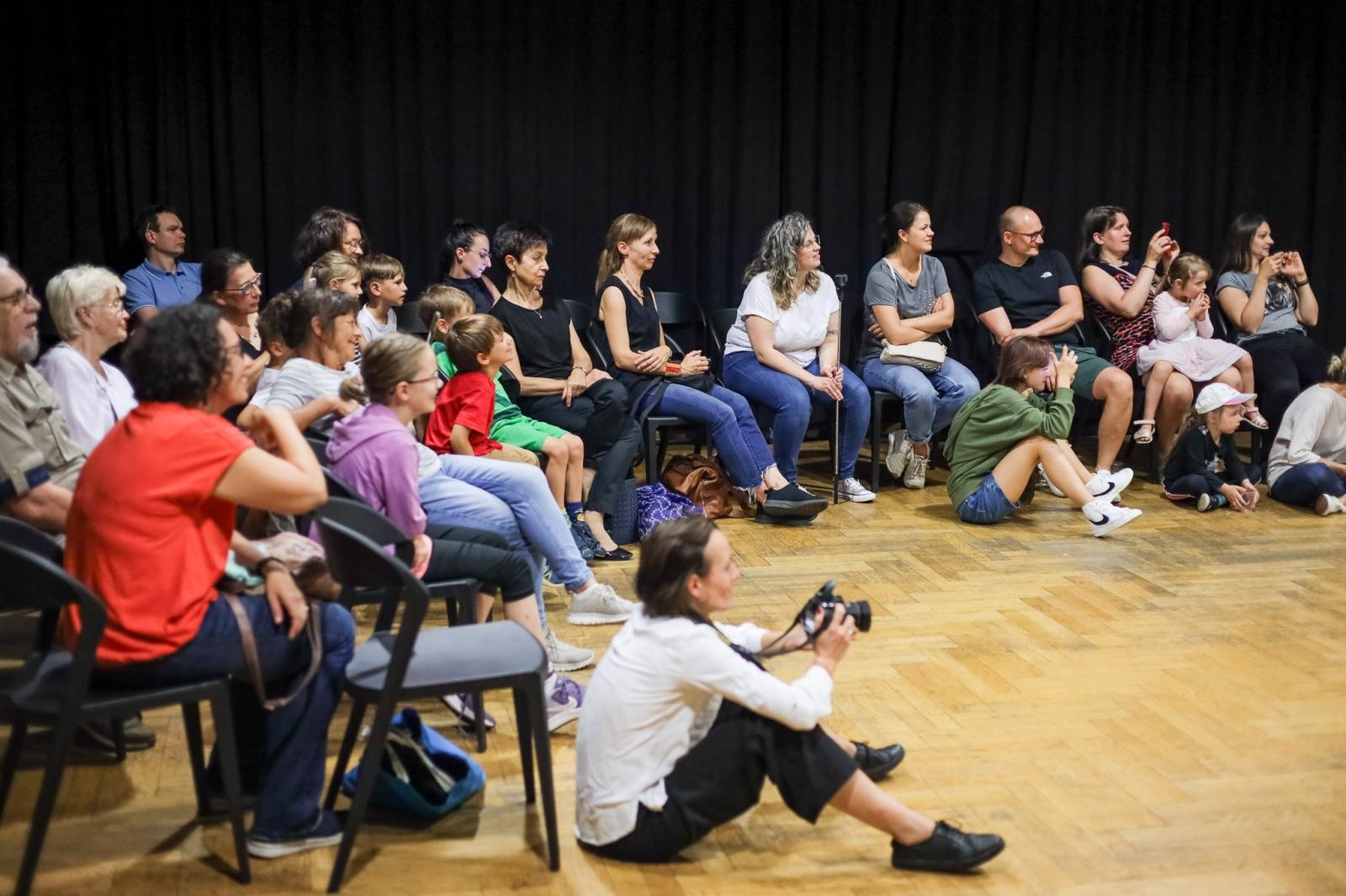 Zdjęcie w galerii na portalu naszraciborz.pl: Bajka dla rodziców na finał warsztatów teatralnych w RCK wiadomości z regionu