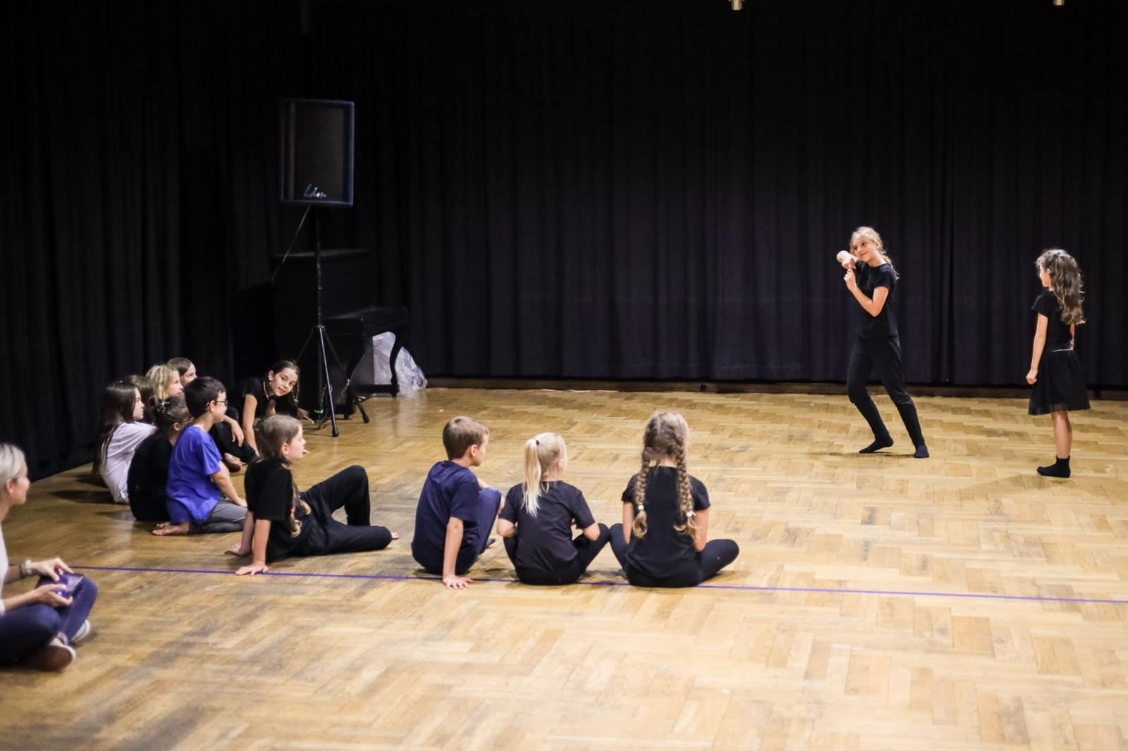 Zdjęcie w galerii na portalu naszraciborz.pl: Bajka dla rodziców na finał warsztatów teatralnych w RCK wiadomości z regionu