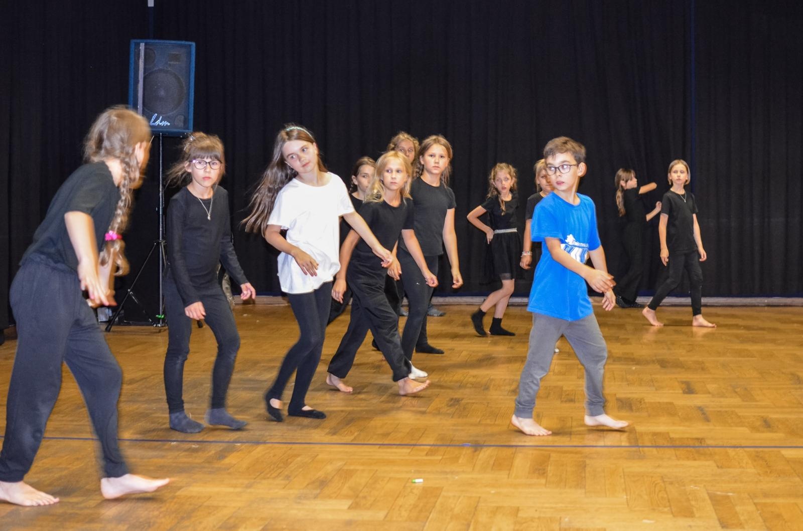 Zdjęcie w galerii na portalu naszraciborz.pl: Bajka dla rodziców na finał warsztatów teatralnych w RCK wiadomości z regionu