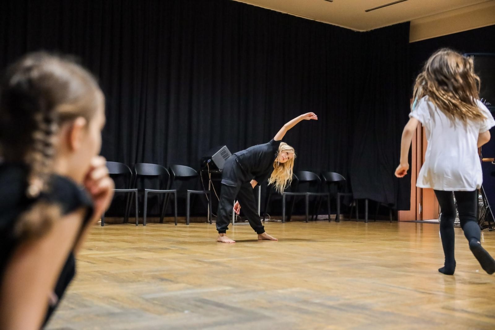 Zdjęcie w galerii na portalu naszraciborz.pl: Bajka dla rodziców na finał warsztatów teatralnych w RCK wiadomości z regionu