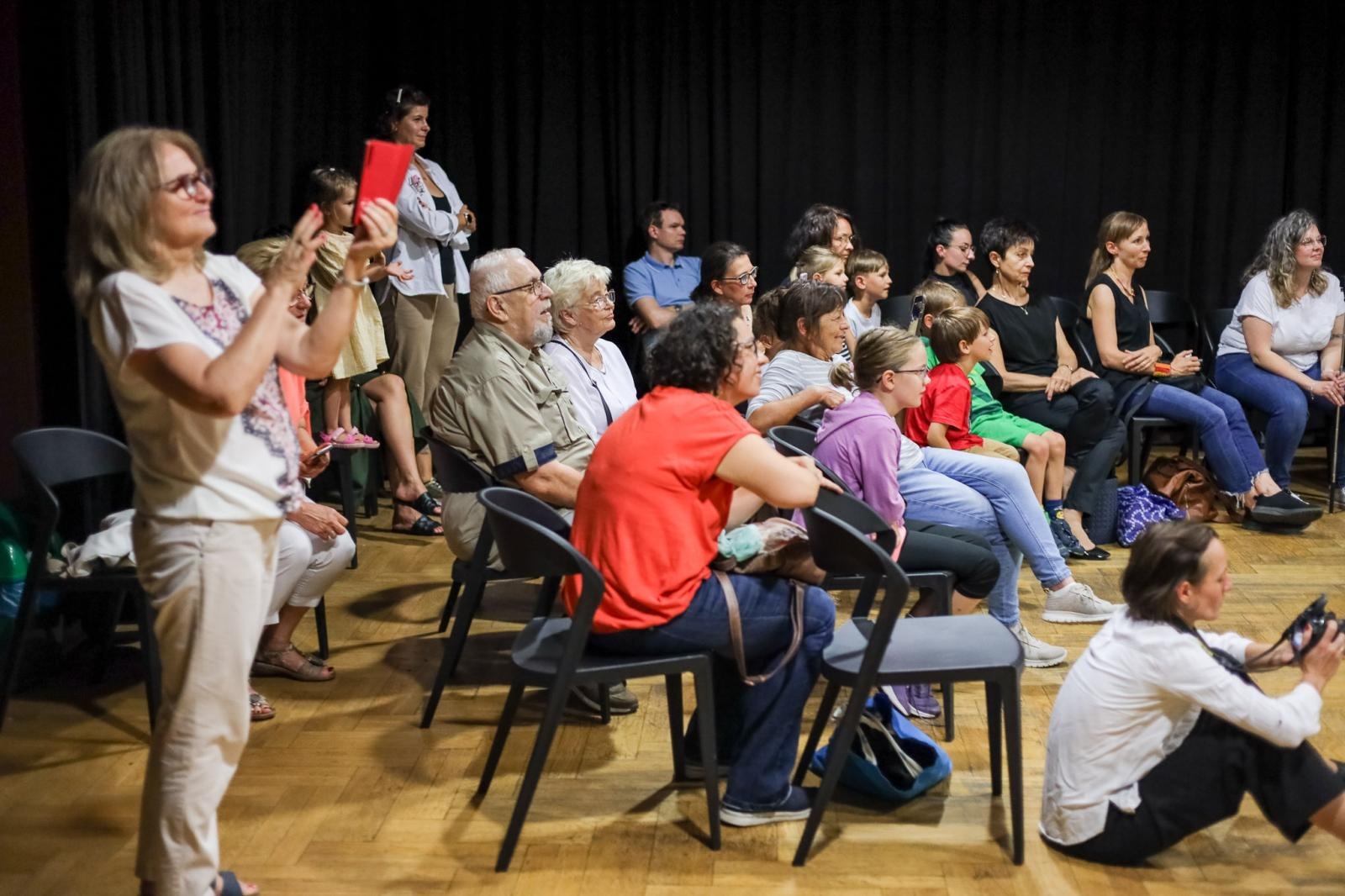 Zdjęcie w galerii na portalu naszraciborz.pl: Bajka dla rodziców na finał warsztatów teatralnych w RCK wiadomości z regionu