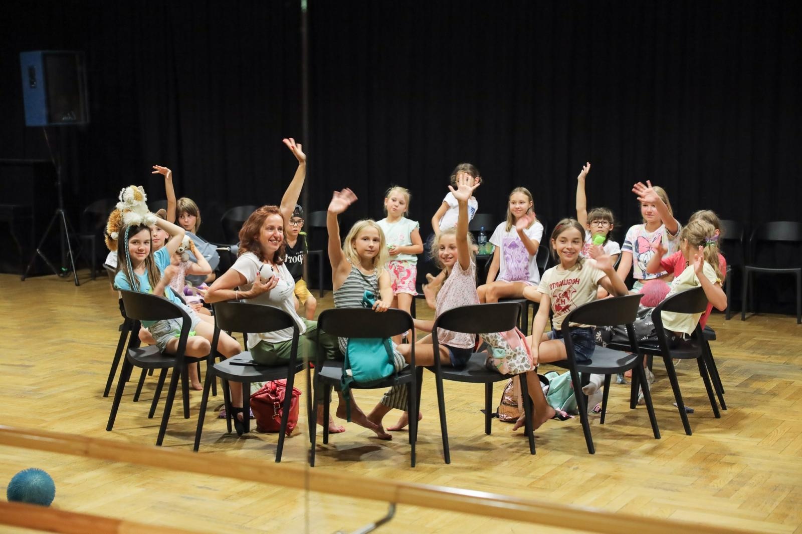 Zdjęcie w galerii na portalu naszraciborz.pl: Bajka dla rodziców na finał warsztatów teatralnych w RCK wiadomości z regionu