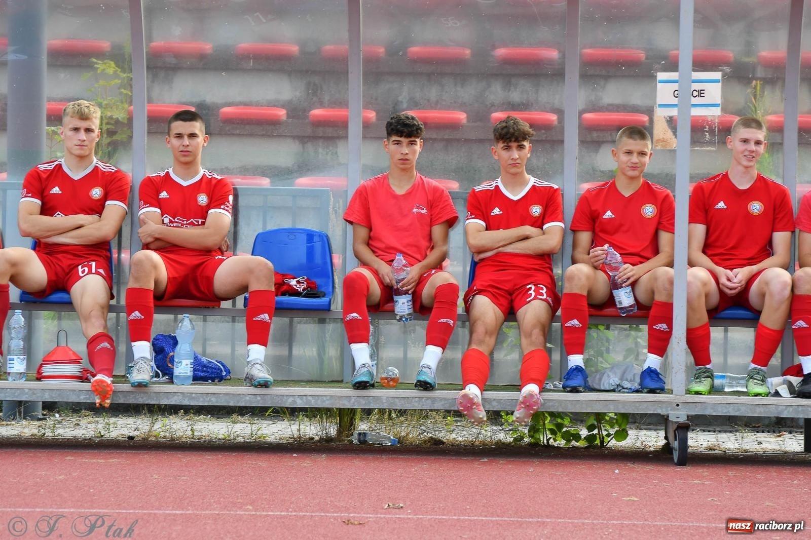 Zdjęcie w galerii na portalu naszraciborz.pl: Piłkarze FC Wrocław Academy napsuli krwi Unitom [FOTO] wiadomości z regionu