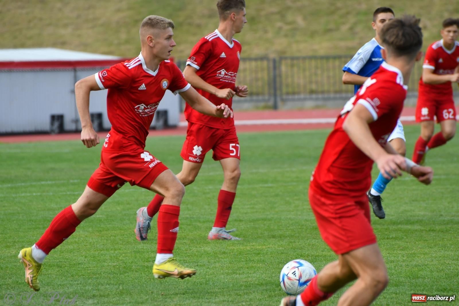 Zdjęcie w galerii na portalu naszraciborz.pl: Piłkarze FC Wrocław Academy napsuli krwi Unitom [FOTO] wiadomości z regionu