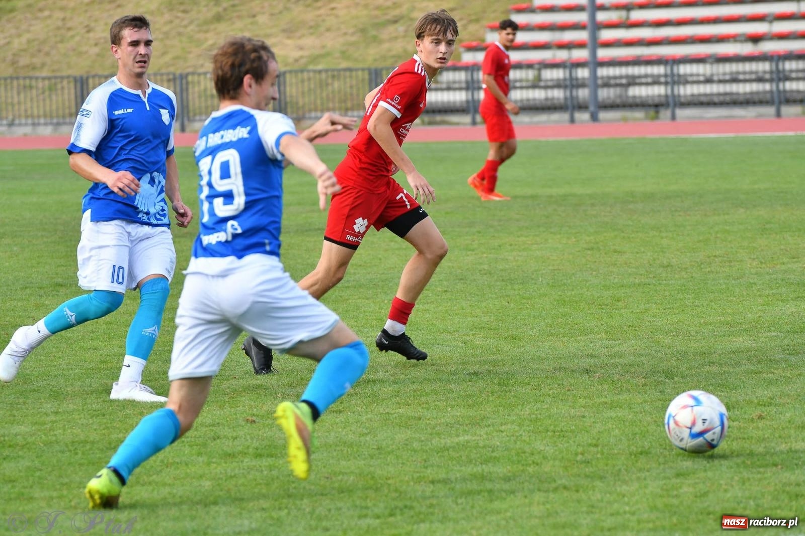 Zdjęcie w galerii na portalu naszraciborz.pl: Piłkarze FC Wrocław Academy napsuli krwi Unitom [FOTO] wiadomości z regionu