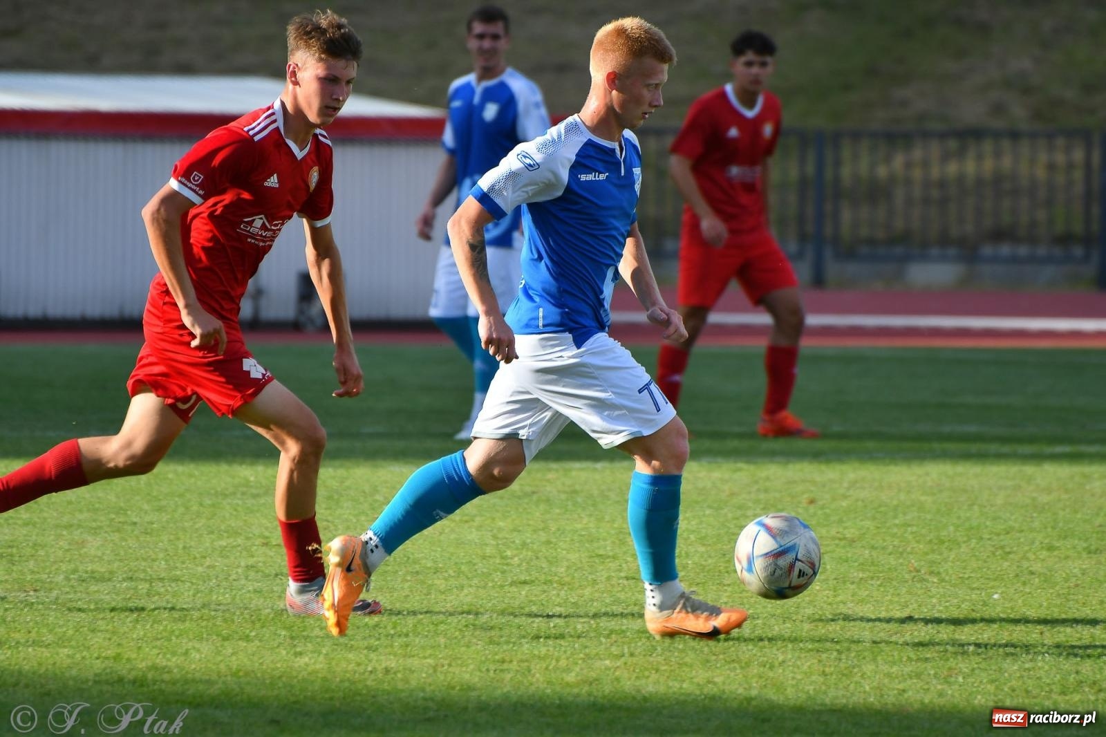 Zdjęcie w galerii na portalu naszraciborz.pl: Piłkarze FC Wrocław Academy napsuli krwi Unitom [FOTO] wiadomości z regionu