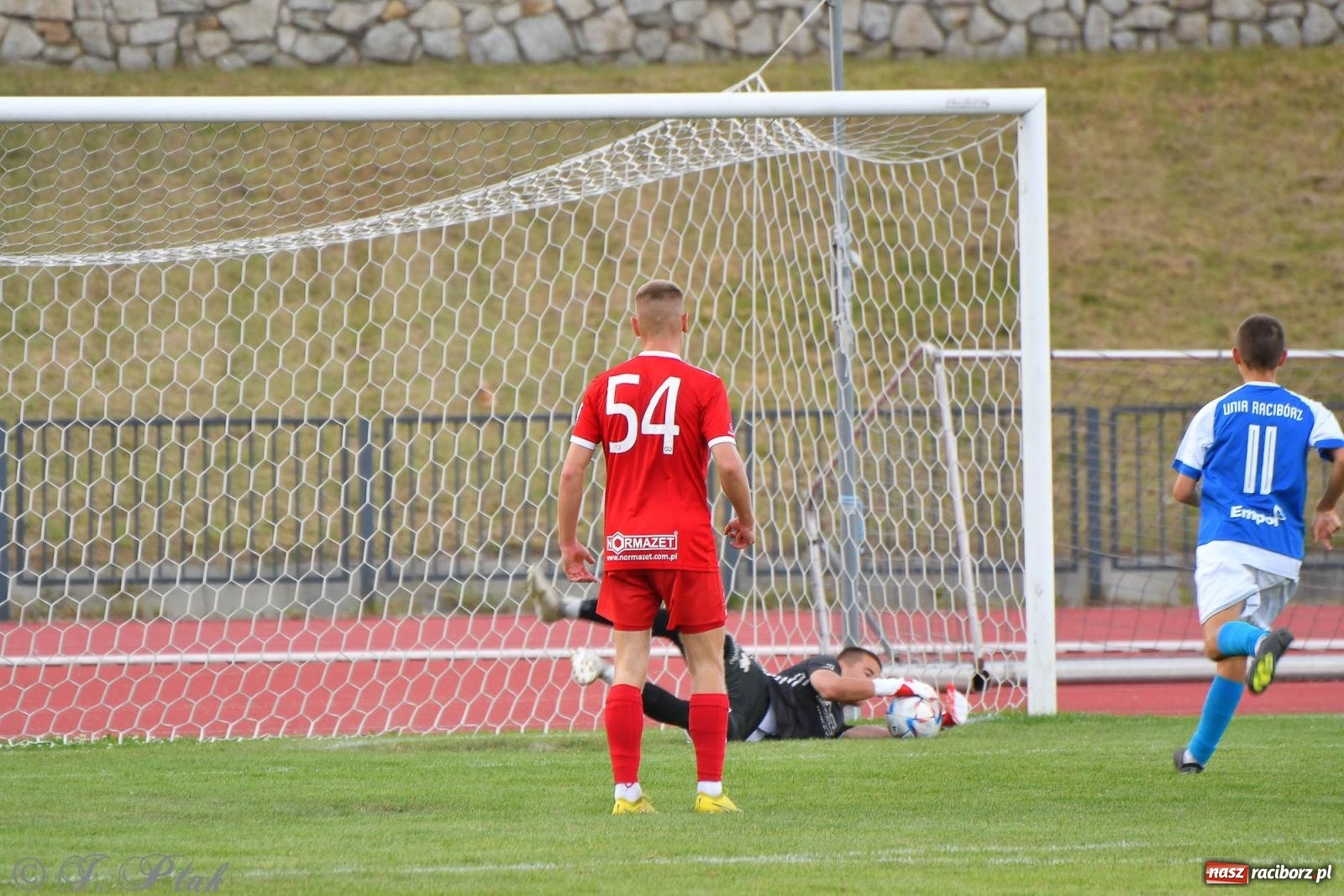 Zdjęcie w galerii na portalu naszraciborz.pl: Piłkarze FC Wrocław Academy napsuli krwi Unitom [FOTO] wiadomości z regionu