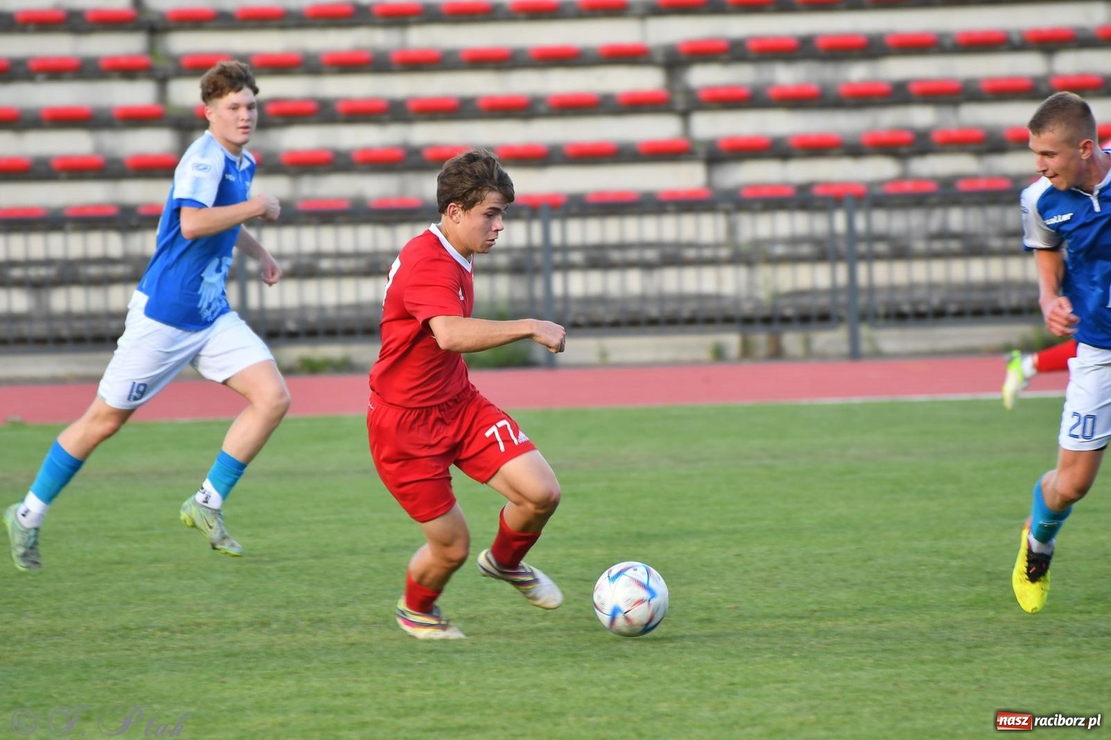 Zdjęcie w galerii na portalu naszraciborz.pl: Piłkarze FC Wrocław Academy napsuli krwi Unitom [FOTO] wiadomości z regionu