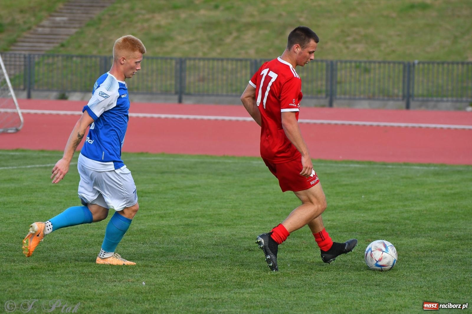 Zdjęcie w galerii na portalu naszraciborz.pl: Piłkarze FC Wrocław Academy napsuli krwi Unitom [FOTO] wiadomości z regionu