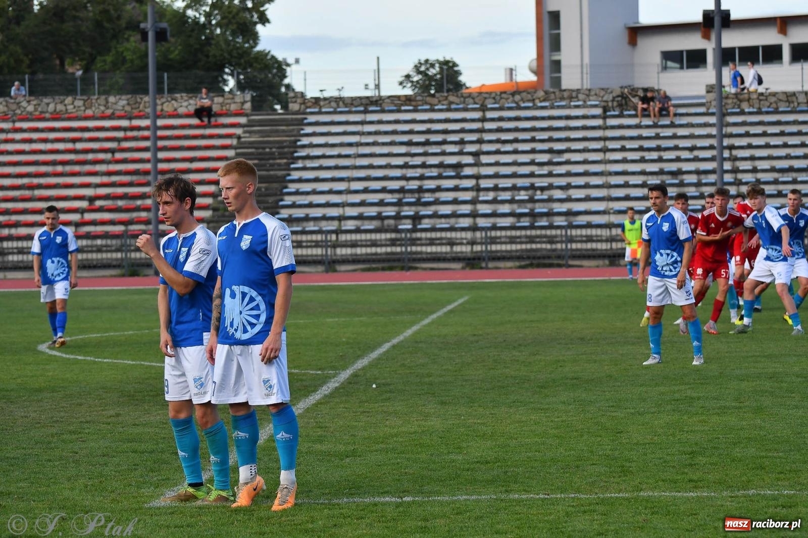 Zdjęcie w galerii na portalu naszraciborz.pl: Piłkarze FC Wrocław Academy napsuli krwi Unitom [FOTO] wiadomości z regionu
