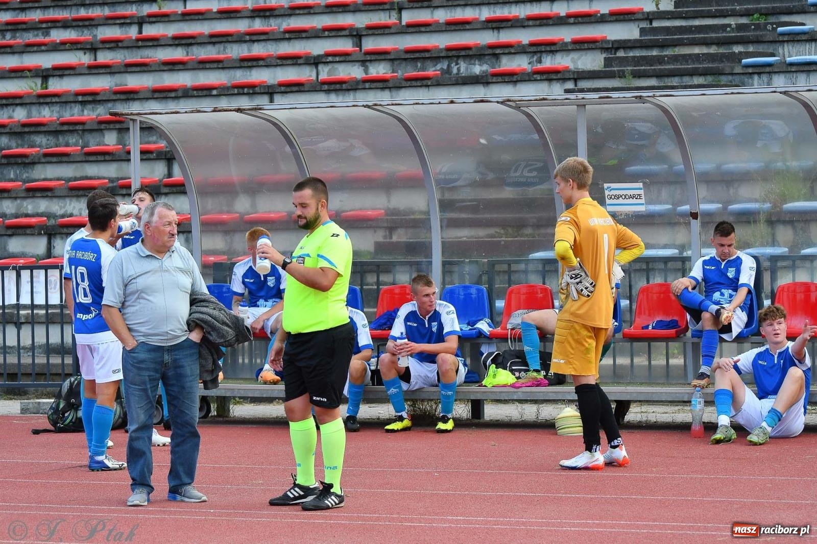 Zdjęcie w galerii na portalu naszraciborz.pl: Piłkarze FC Wrocław Academy napsuli krwi Unitom [FOTO] wiadomości z regionu
