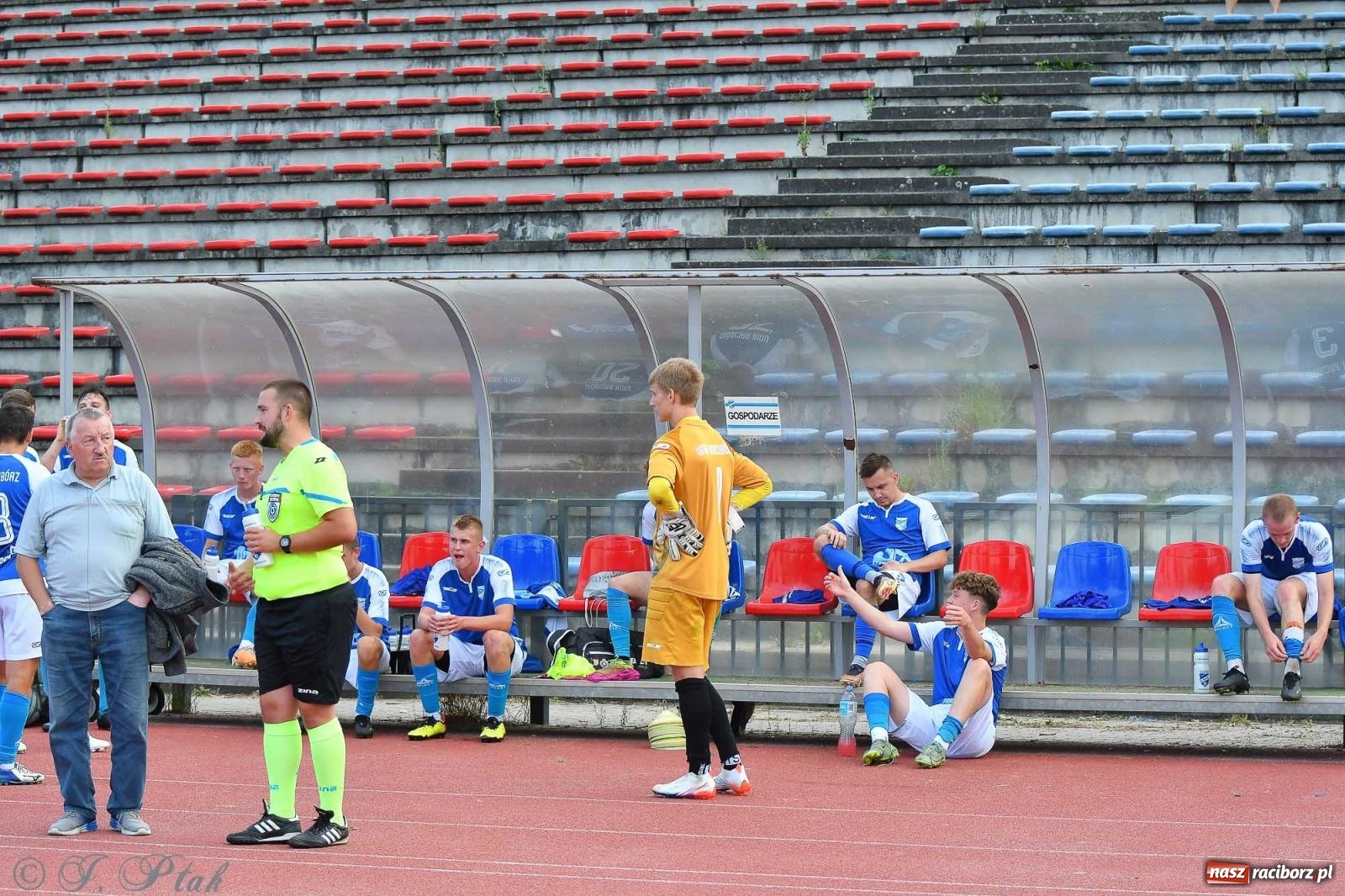 Zdjęcie w galerii na portalu naszraciborz.pl: Piłkarze FC Wrocław Academy napsuli krwi Unitom [FOTO] wiadomości z regionu