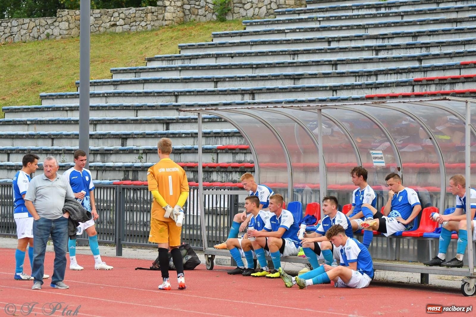 Zdjęcie w galerii na portalu naszraciborz.pl: Piłkarze FC Wrocław Academy napsuli krwi Unitom [FOTO] wiadomości z regionu
