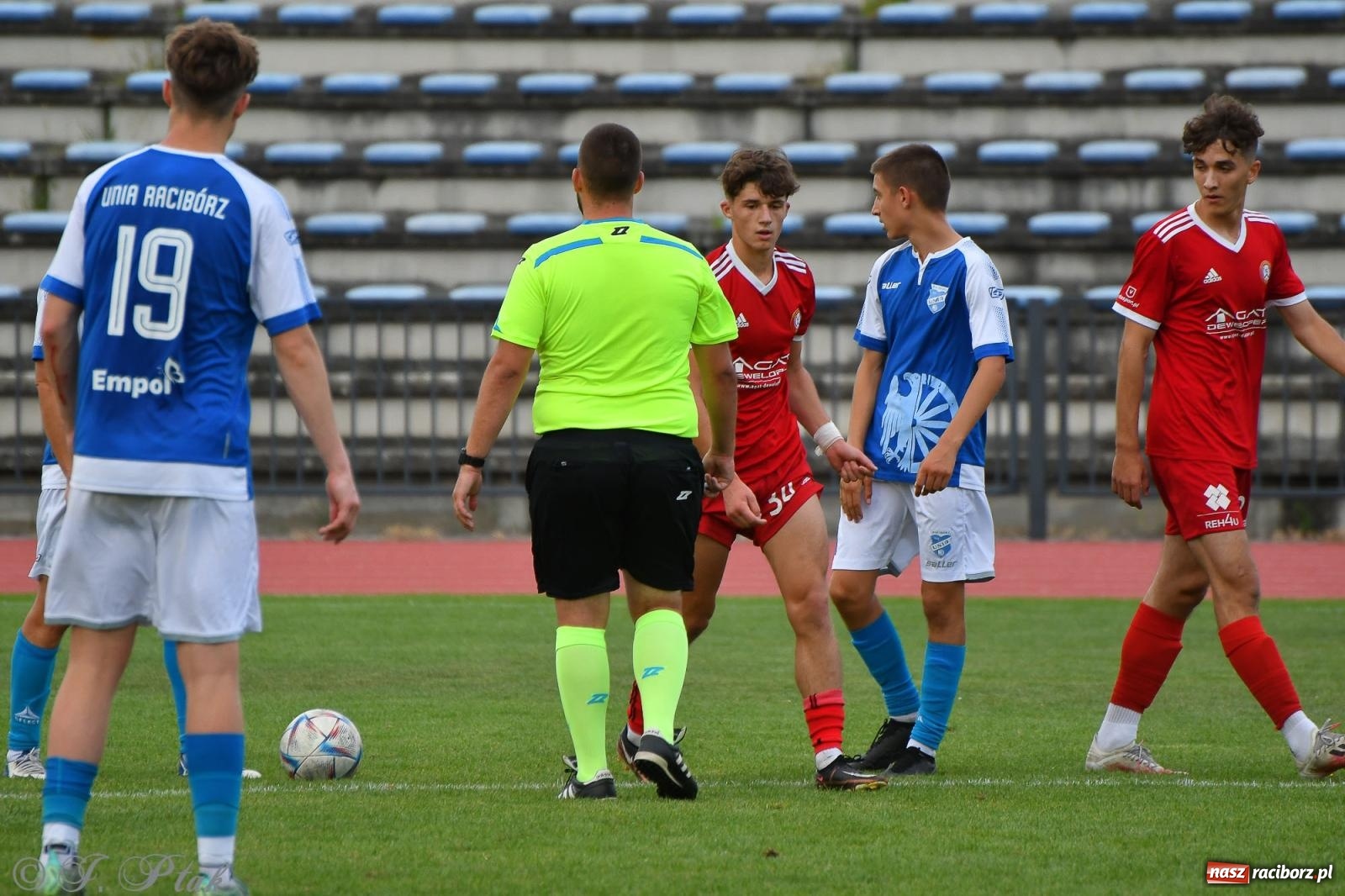 Zdjęcie w galerii na portalu naszraciborz.pl: Piłkarze FC Wrocław Academy napsuli krwi Unitom [FOTO] wiadomości z regionu