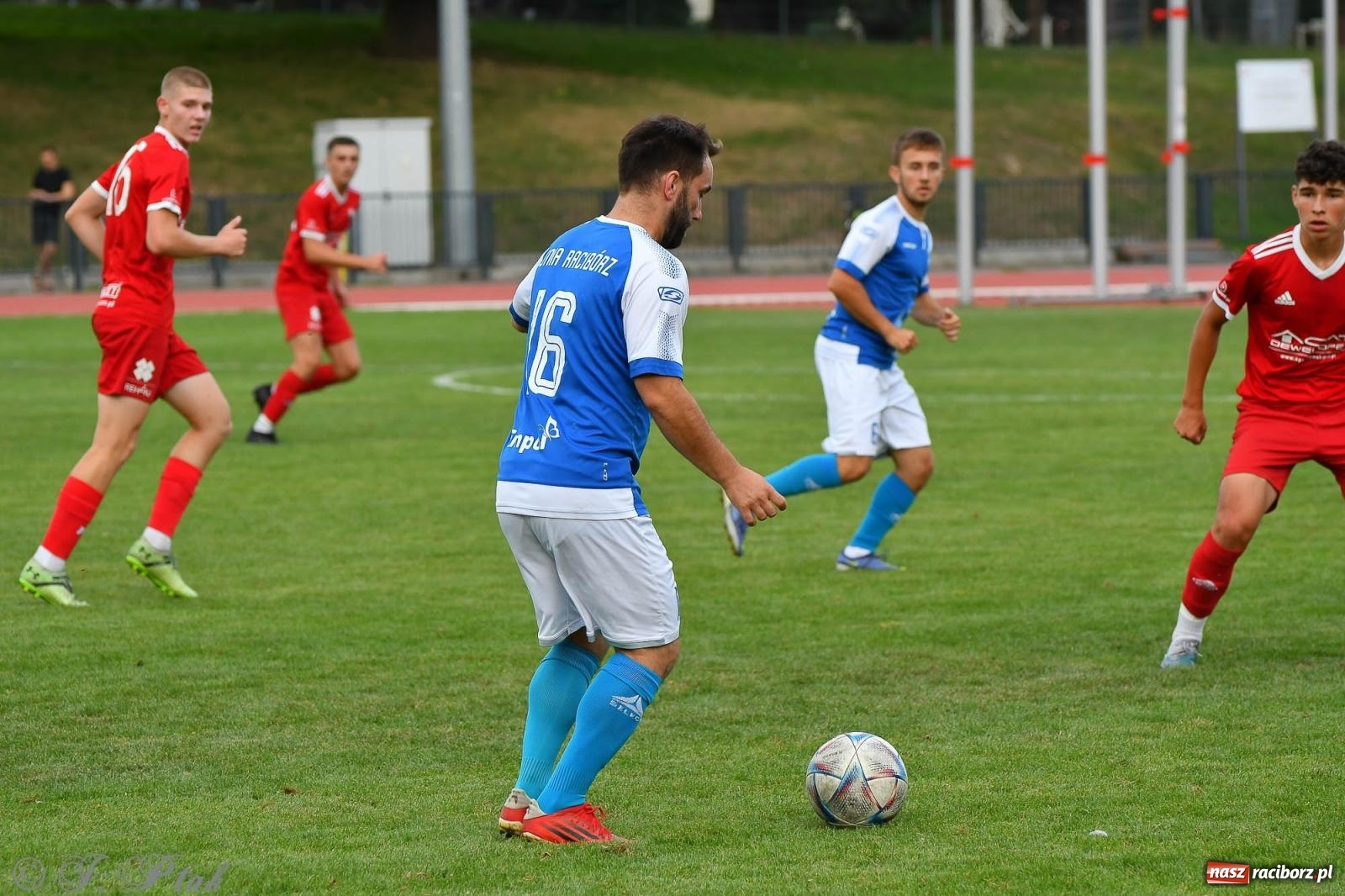 Zdjęcie w galerii na portalu naszraciborz.pl: Piłkarze FC Wrocław Academy napsuli krwi Unitom [FOTO] wiadomości z regionu