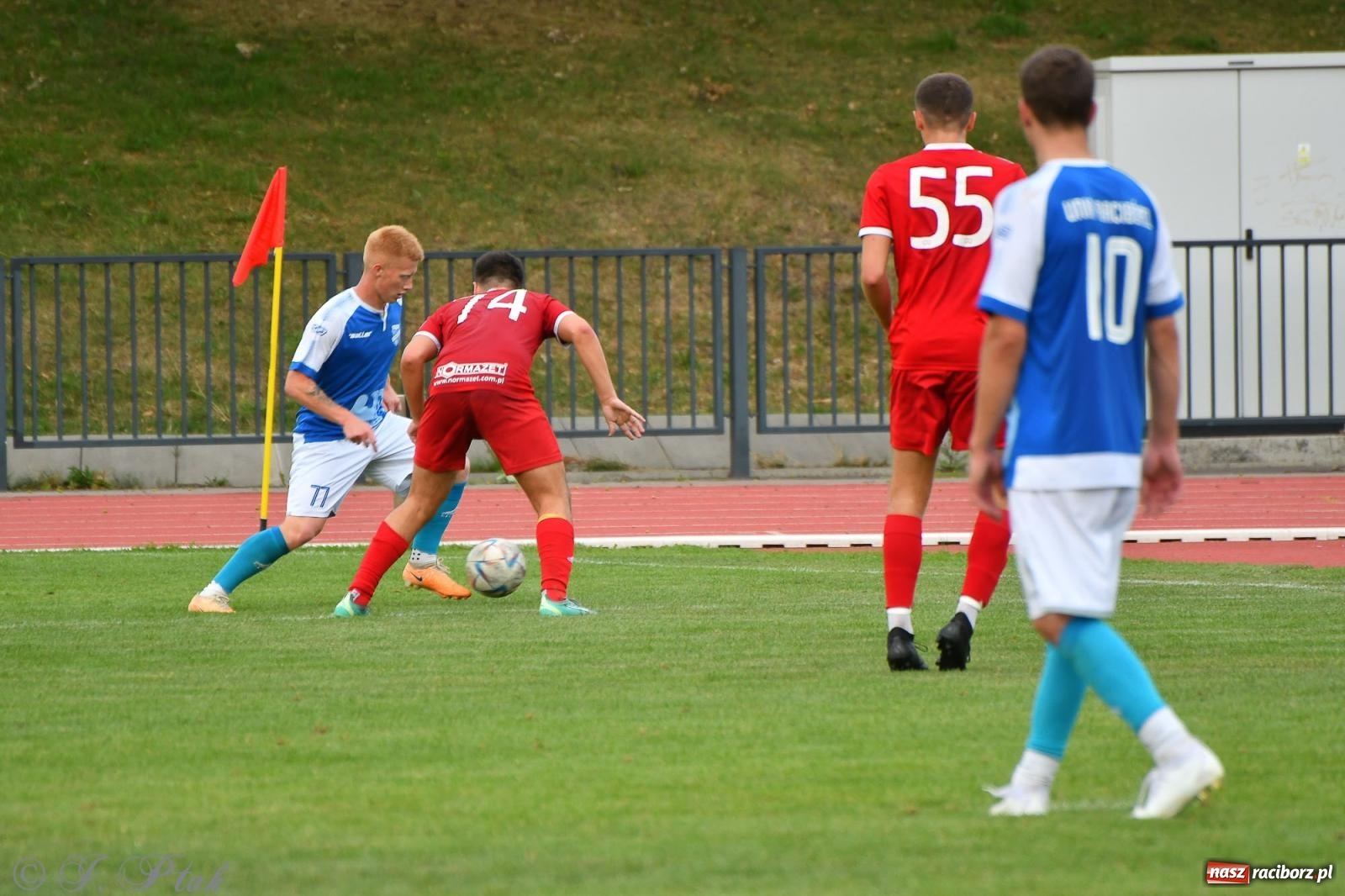 Zdjęcie w galerii na portalu naszraciborz.pl: Piłkarze FC Wrocław Academy napsuli krwi Unitom [FOTO] wiadomości z regionu