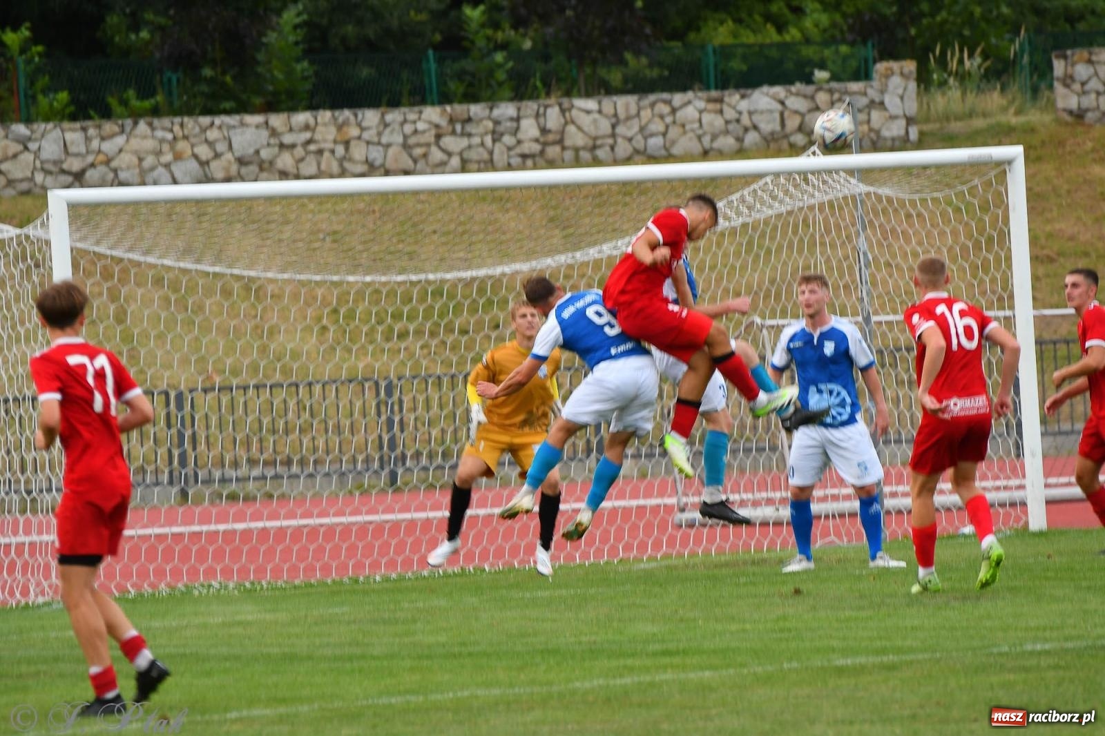 Zdjęcie w galerii na portalu naszraciborz.pl: Piłkarze FC Wrocław Academy napsuli krwi Unitom [FOTO] wiadomości z regionu