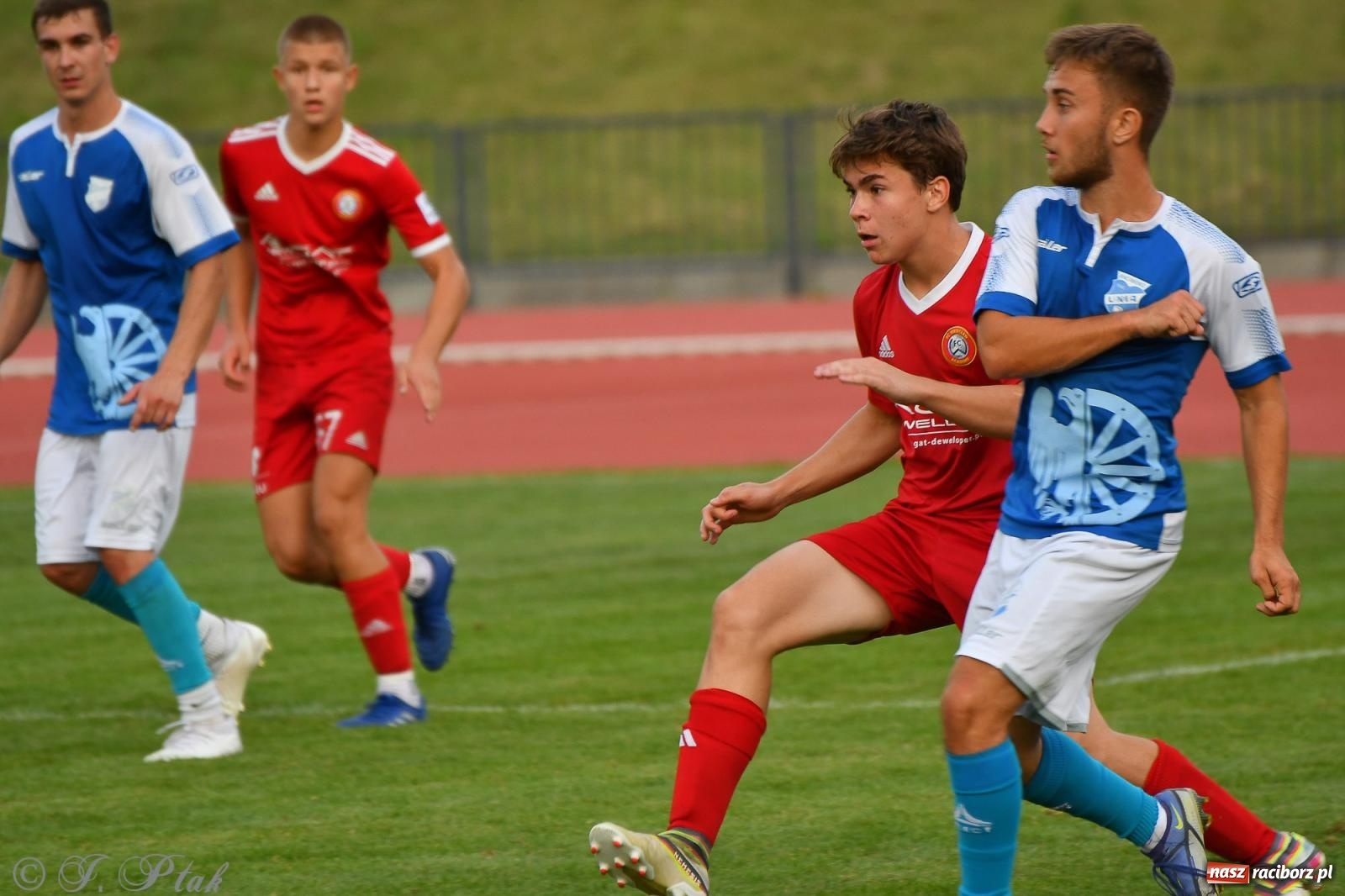 Zdjęcie w galerii na portalu naszraciborz.pl: Piłkarze FC Wrocław Academy napsuli krwi Unitom [FOTO] wiadomości z regionu