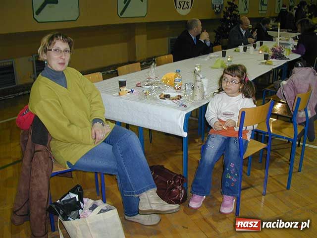 Zdjęcie w galerii na portalu naszraciborz.pl: Rodzinny festyn mikołajkowy w Kuźni wiadomości z regionu