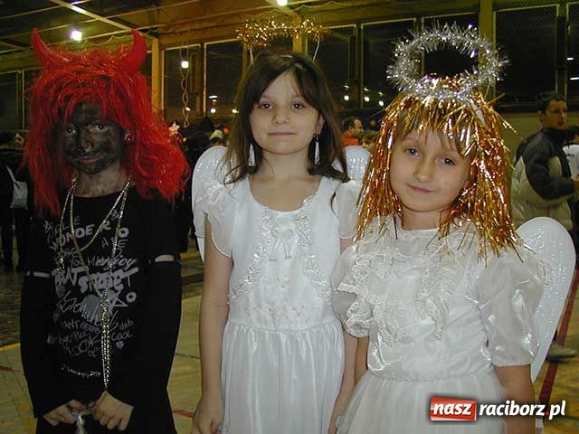 Zdjęcie w galerii na portalu naszraciborz.pl: Rodzinny festyn mikołajkowy w Kuźni wiadomości z regionu