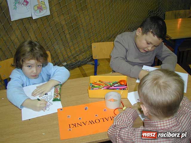 Zdjęcie w galerii na portalu naszraciborz.pl: Rodzinny festyn mikołajkowy w Kuźni wiadomości z regionu