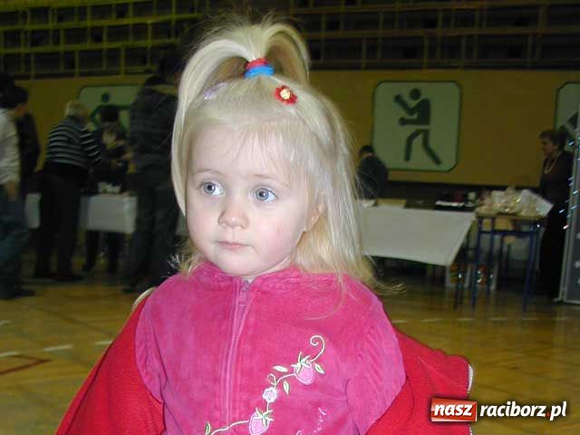 Zdjęcie w galerii na portalu naszraciborz.pl: Rodzinny festyn mikołajkowy w Kuźni wiadomości z regionu