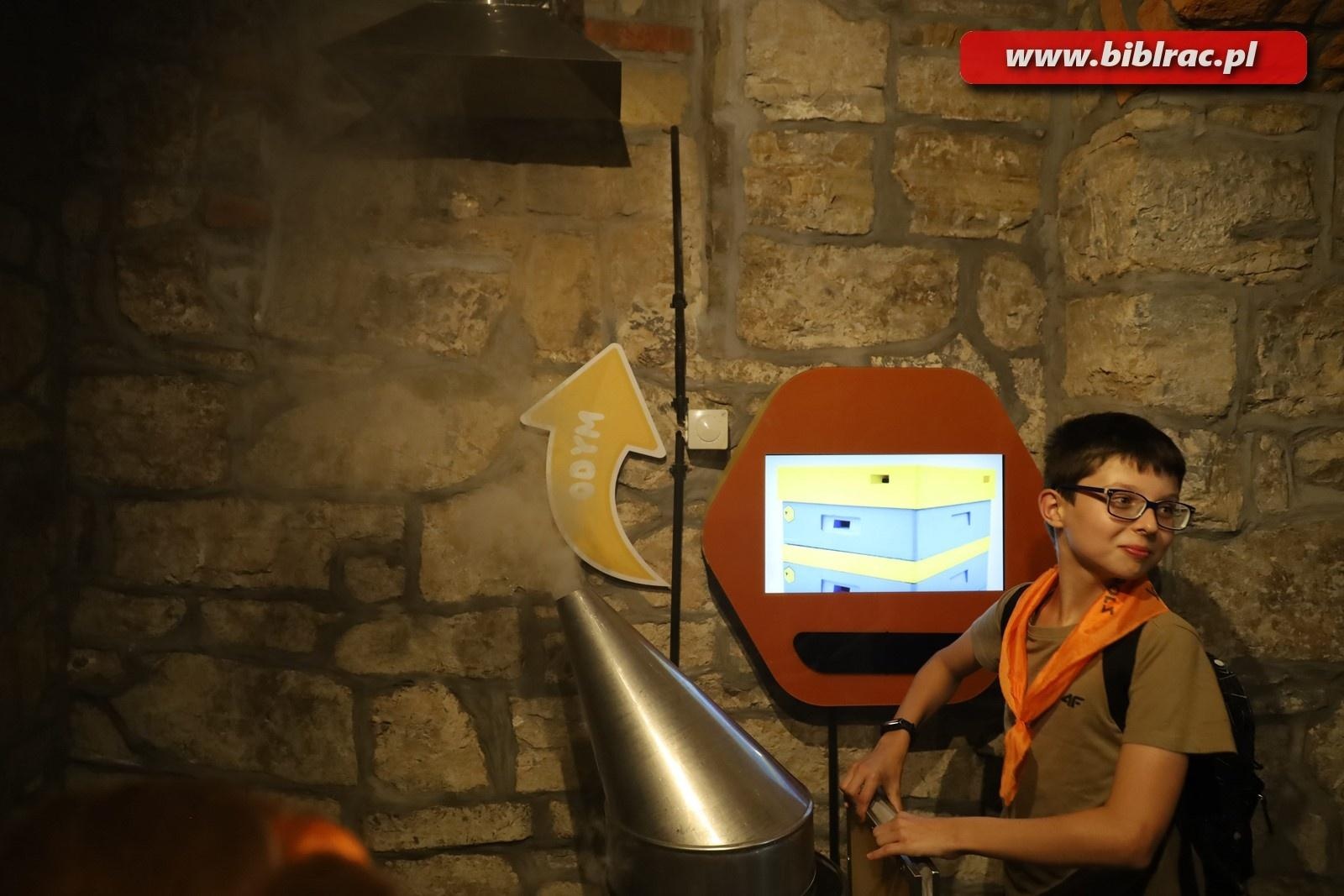 Zdjęcie w galerii na portalu naszraciborz.pl: Mali raciborzanie zawitali do Apilandii wiadomości z regionu