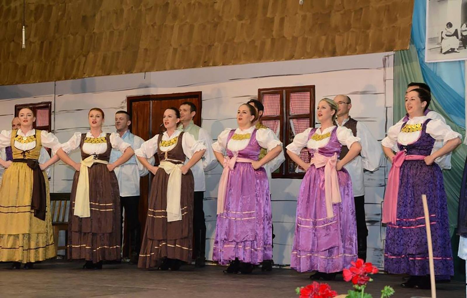 Zdjęcie w galerii na portalu naszraciborz.pl: Śląskie bez granic. Tancerze z Egiptu, Zimbabwe i Wysp Zielonego Przylądka w Raciborzu wiadomości z regionu