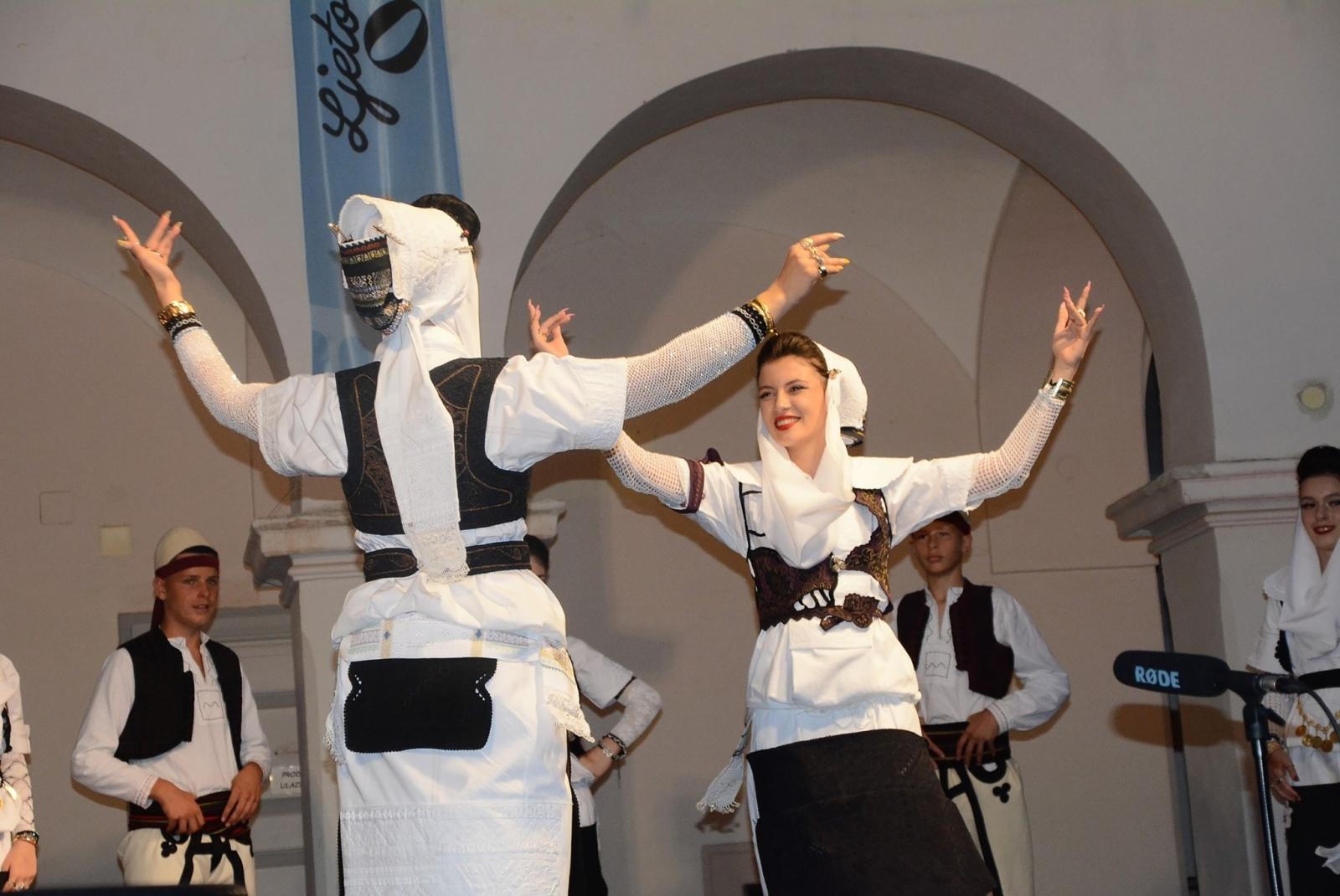 Zdjęcie w galerii na portalu naszraciborz.pl: Śląskie bez granic. Tancerze z Egiptu, Zimbabwe i Wysp Zielonego Przylądka w Raciborzu wiadomości z regionu