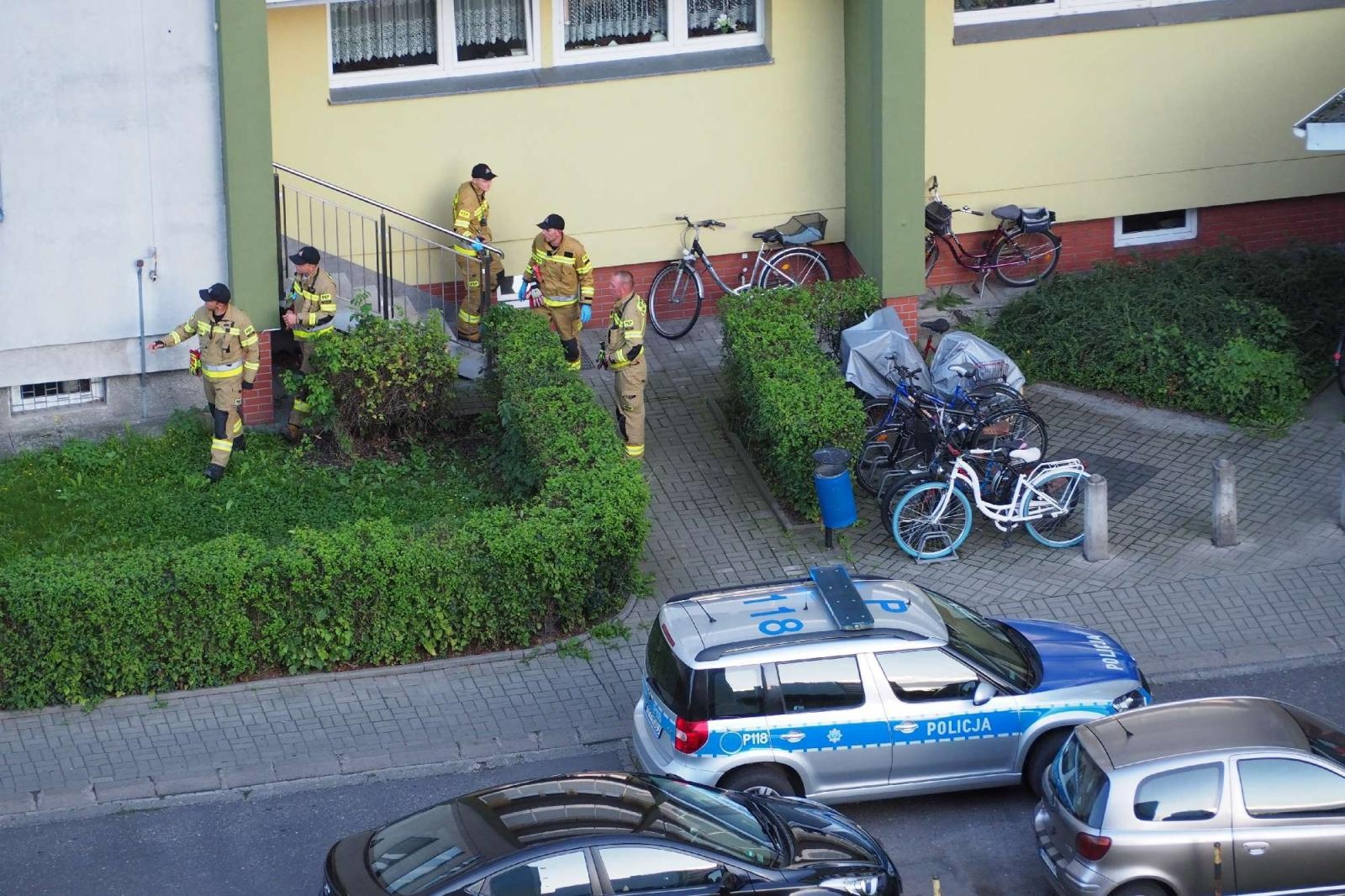 Zdjęcie w galerii na portalu naszraciborz.pl: Akcja policjantów i strażaków na Katowickiej wiadomości z regionu